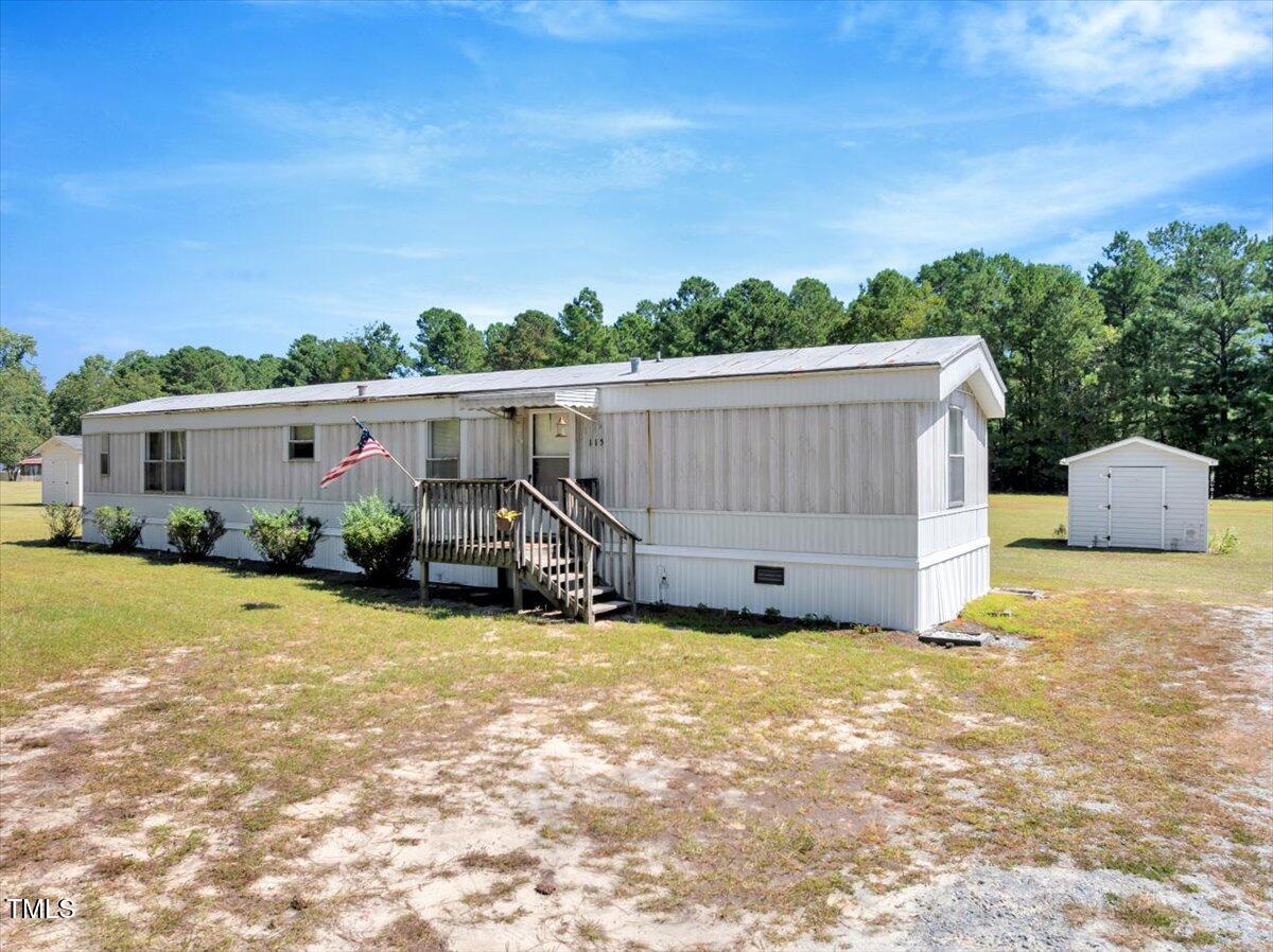 2172 Amelia Church Road Clayton NC 27520