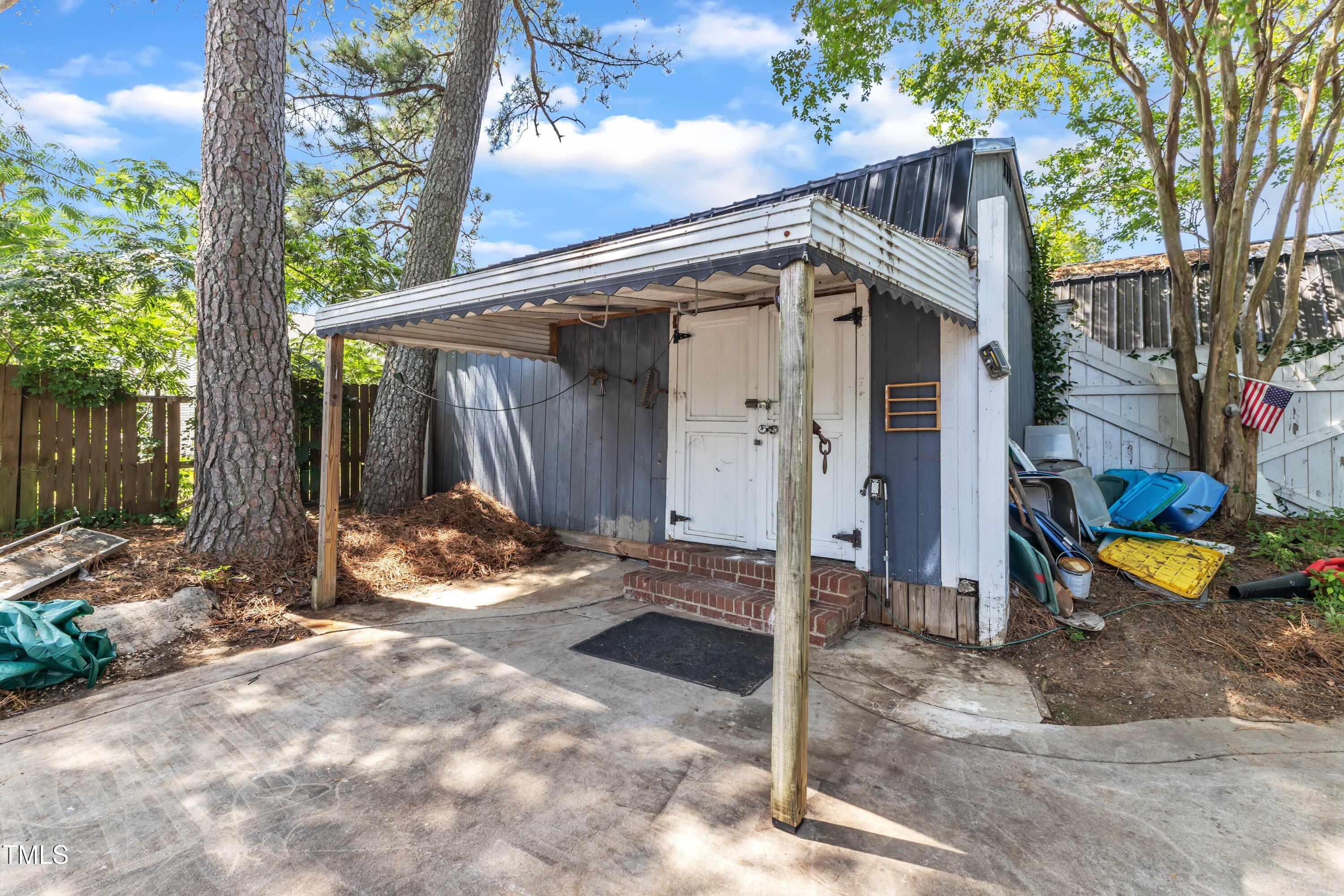 300 S Pine Street Benson NC 27504