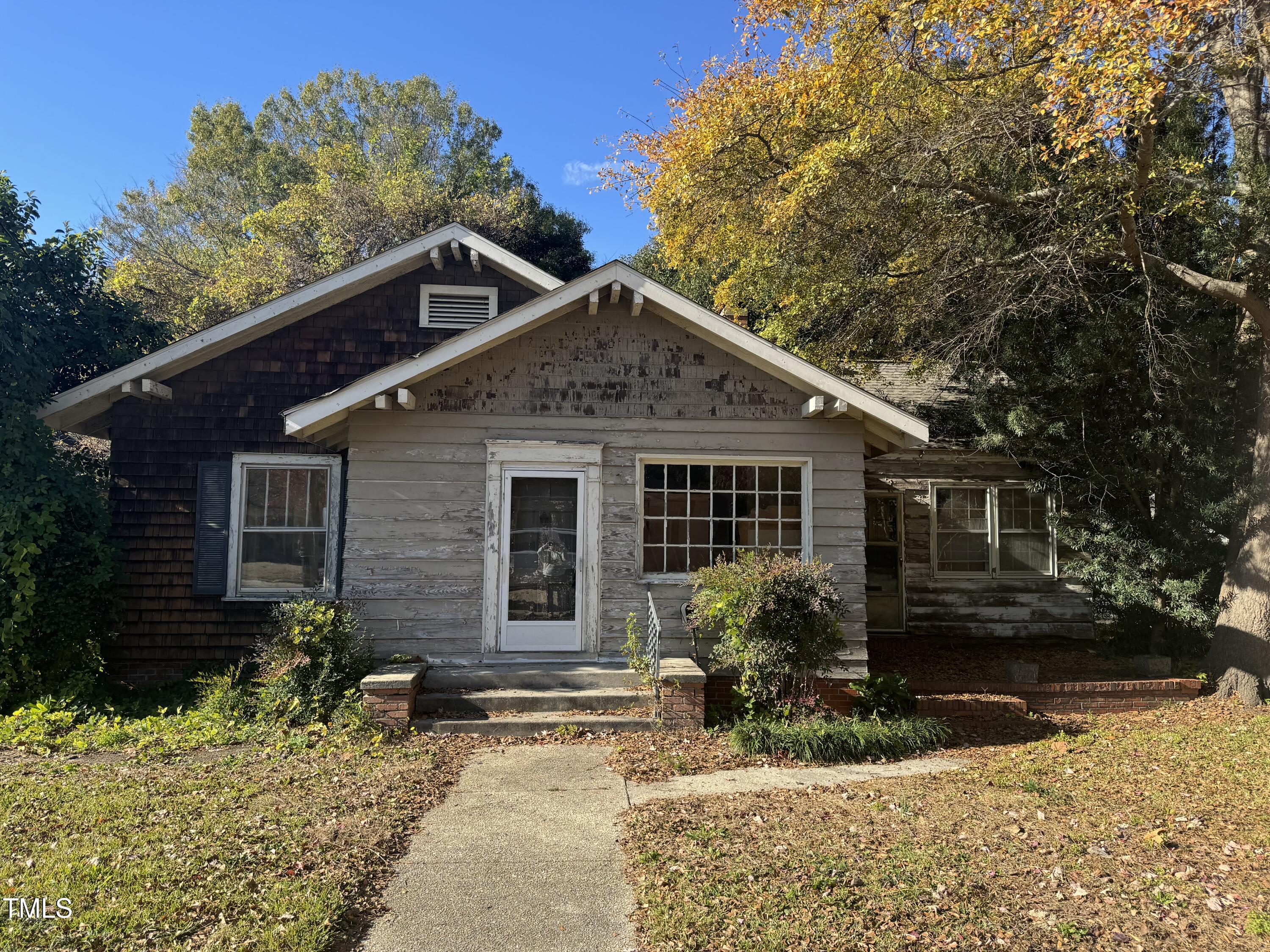 604 S Layton Avenue Dunn NC 28334
