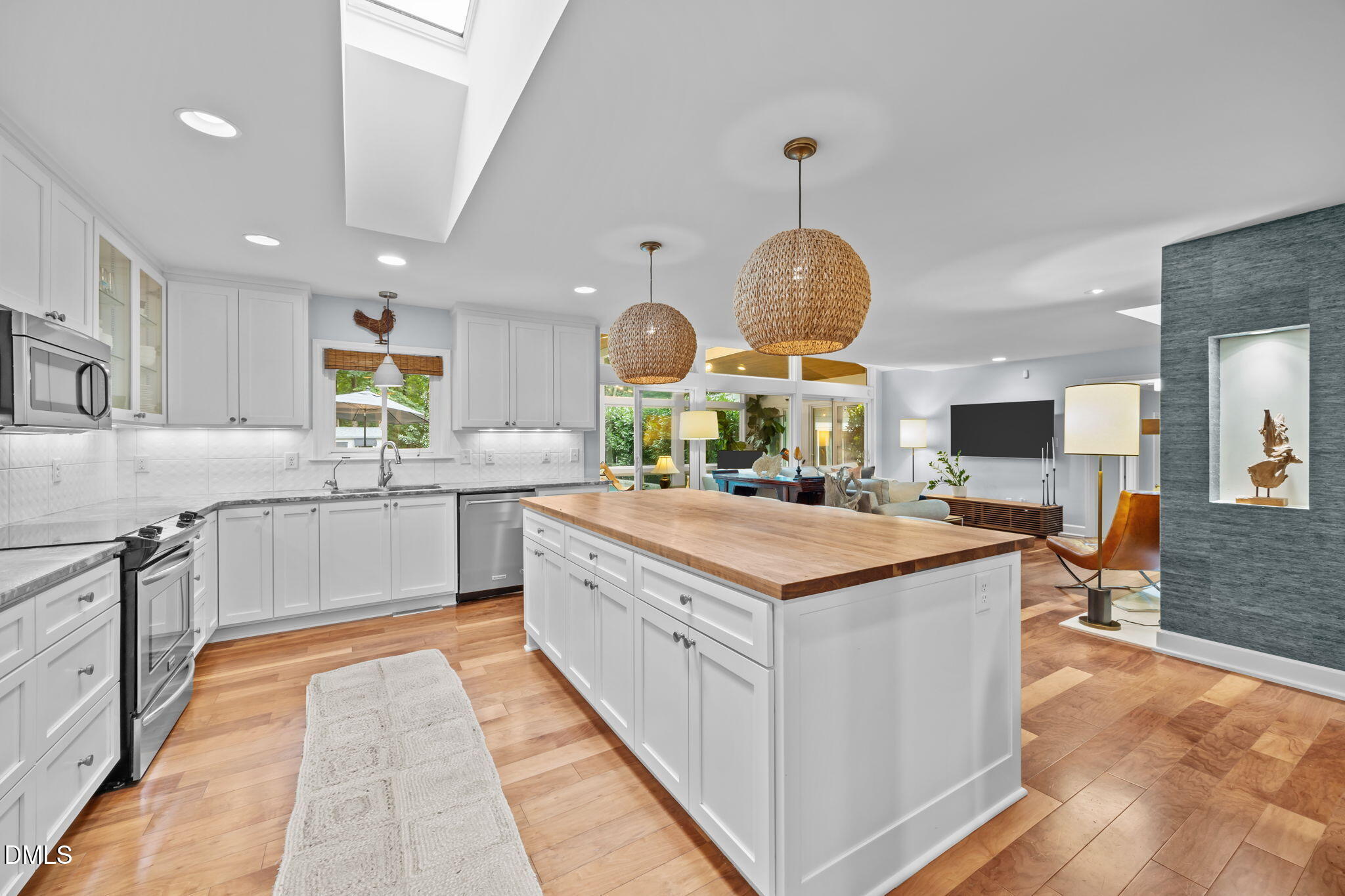 1812 Rolling Road Chapel Hill NC 27514