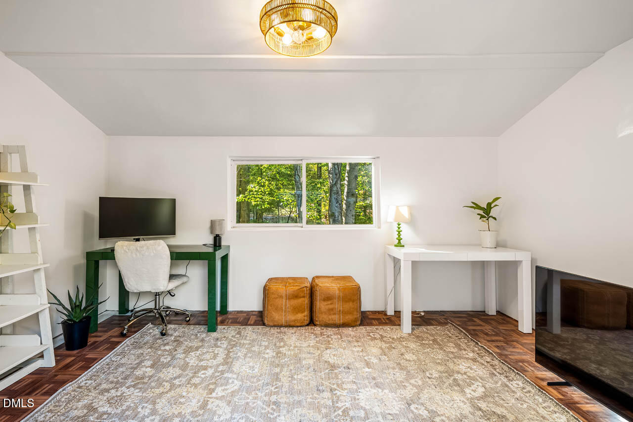 1812 Rolling Road Chapel Hill NC 27514