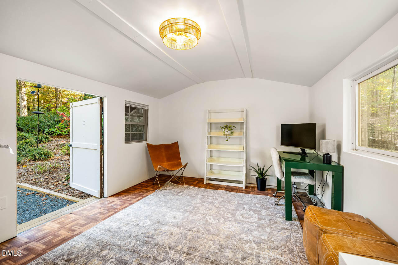 1812 Rolling Road Chapel Hill NC 27514