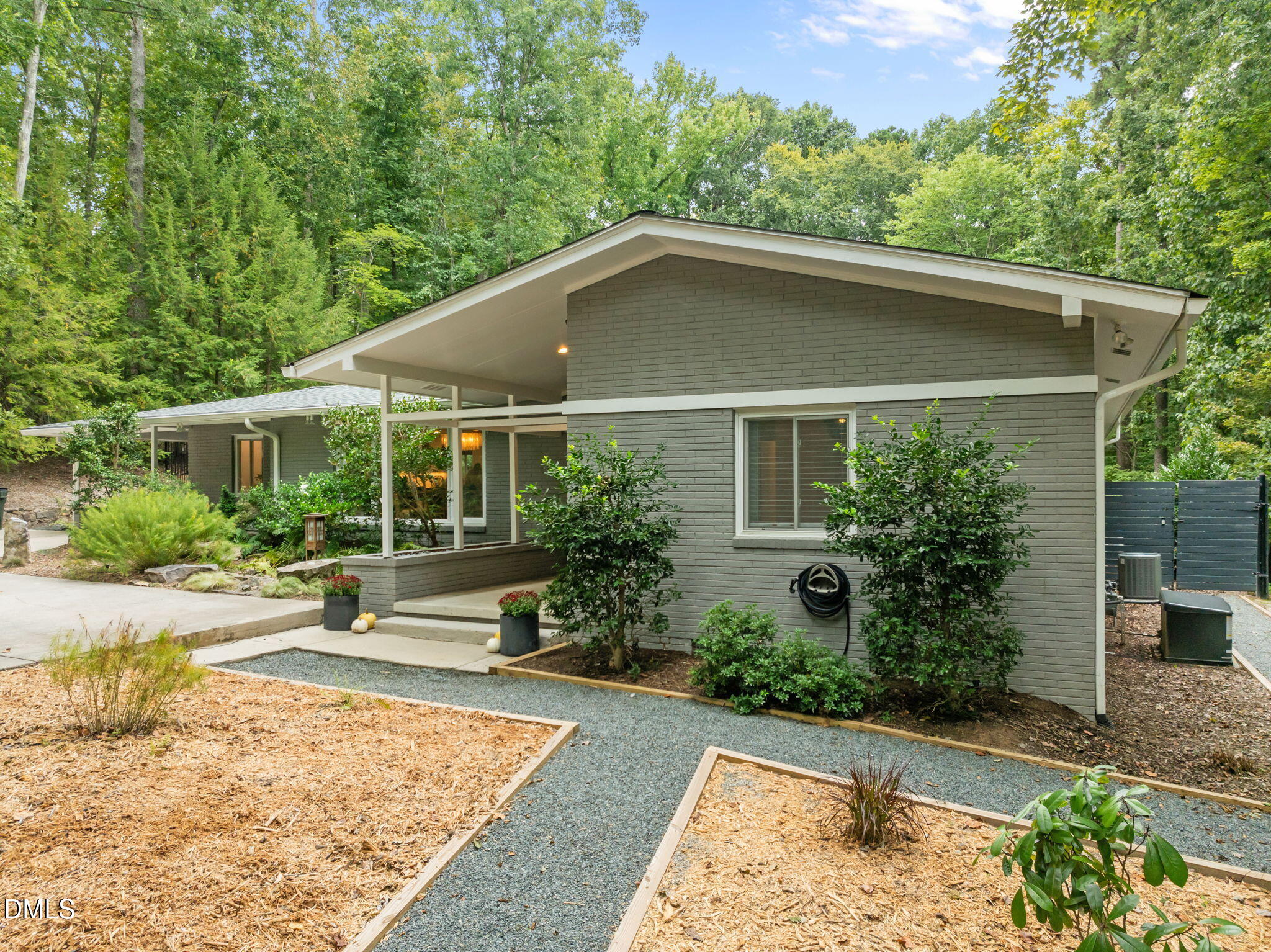 1812 Rolling Road Chapel Hill NC 27514