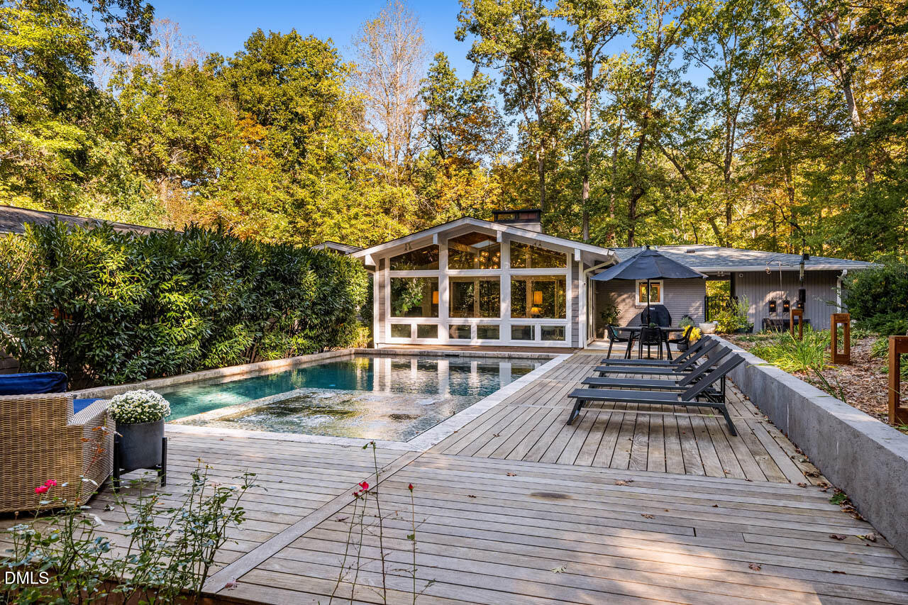 1812 Rolling Road Chapel Hill NC 27514