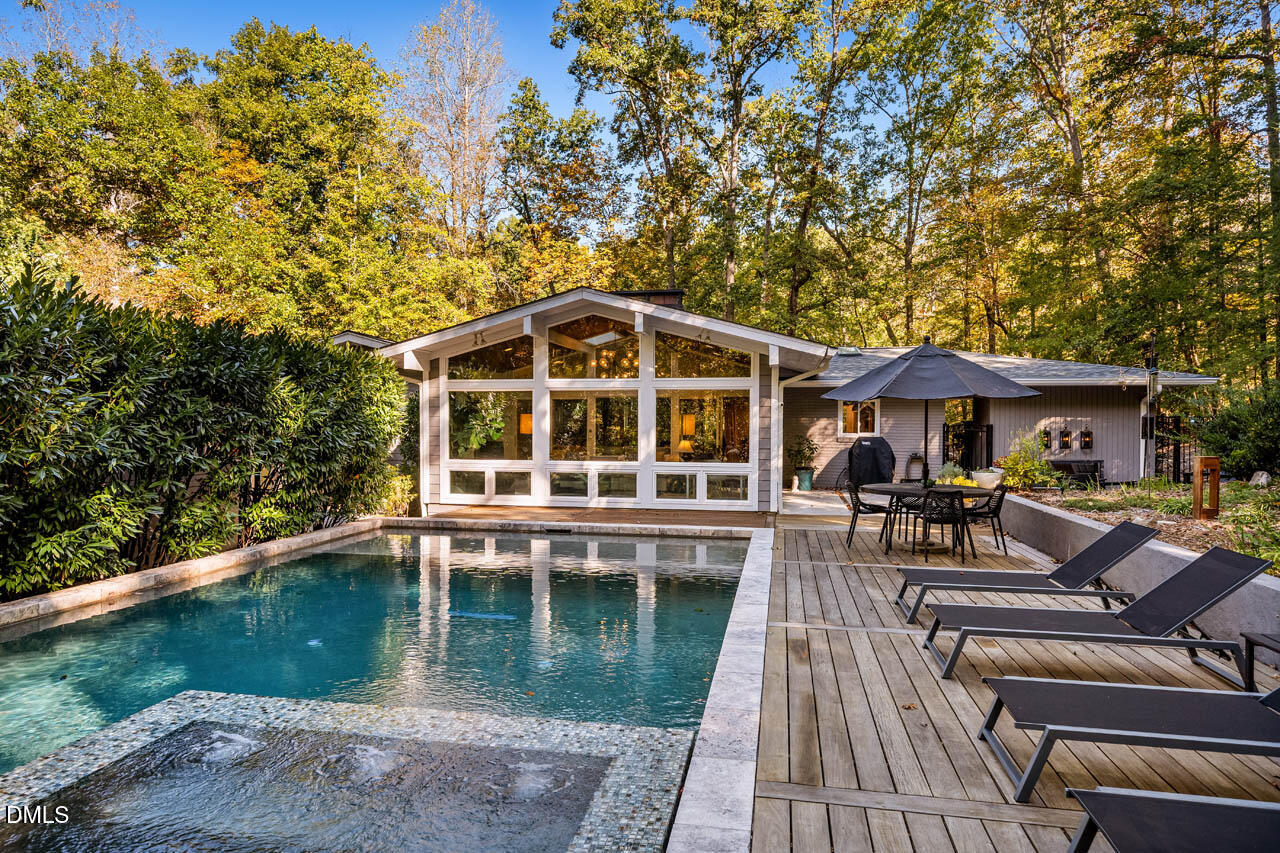 1812 Rolling Road Chapel Hill NC 27514