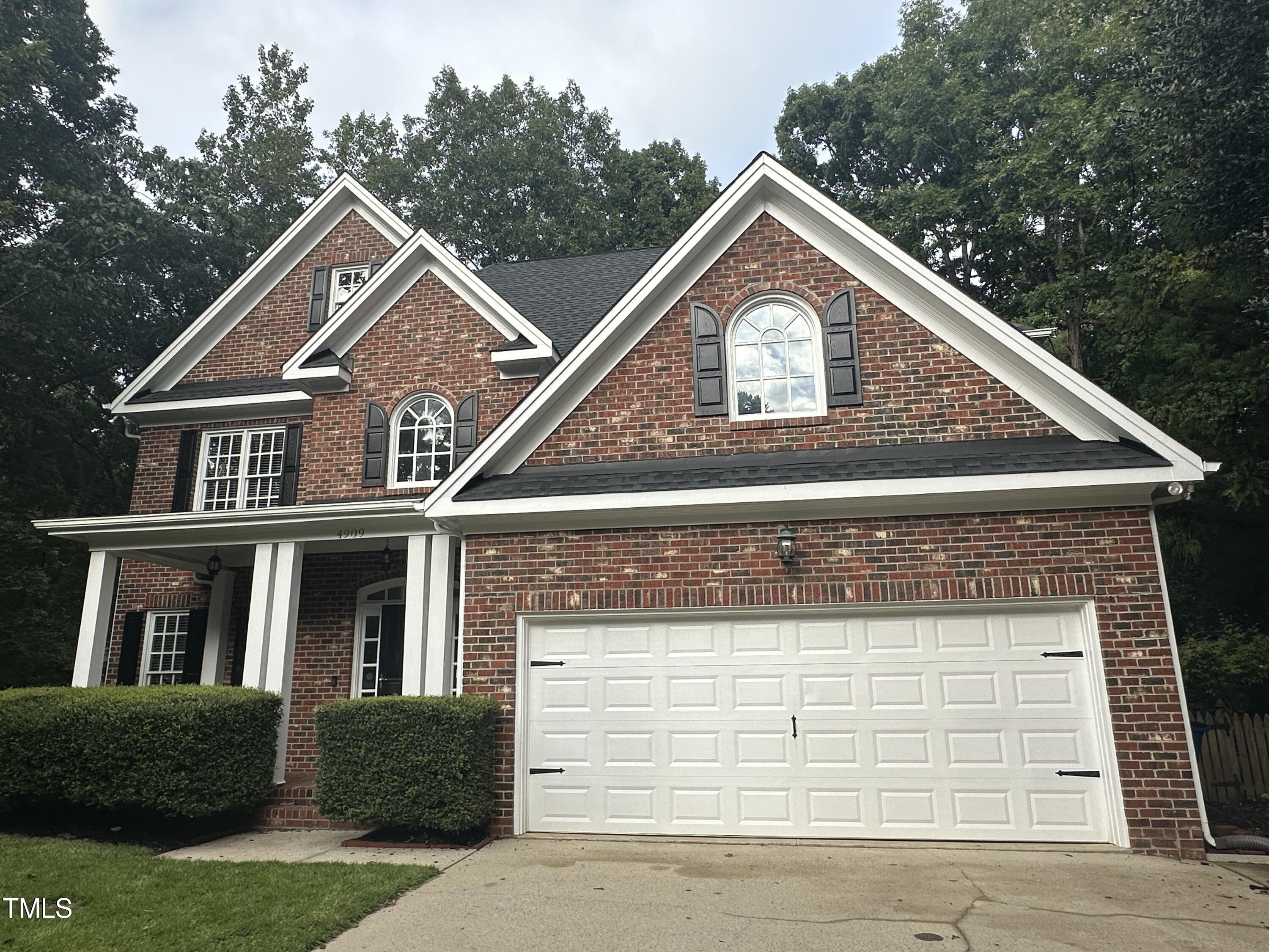 4909 Long Point Court Raleigh NC 27604
