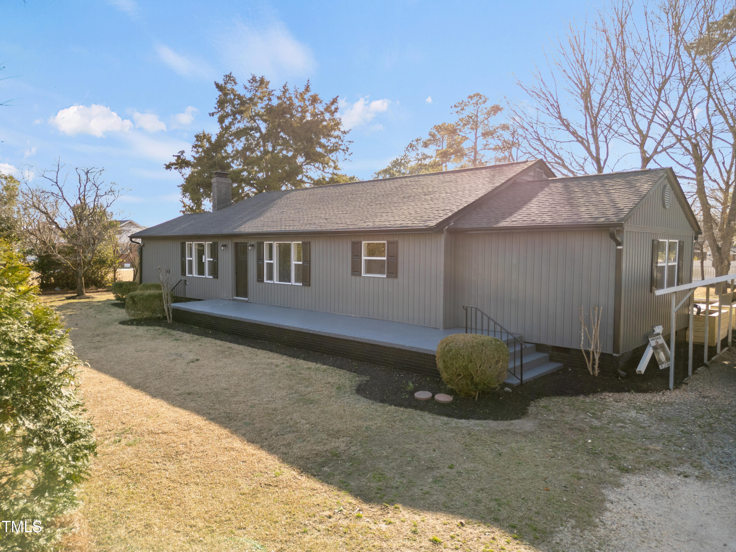 707 Memorial Avenue Dunn NC 28334