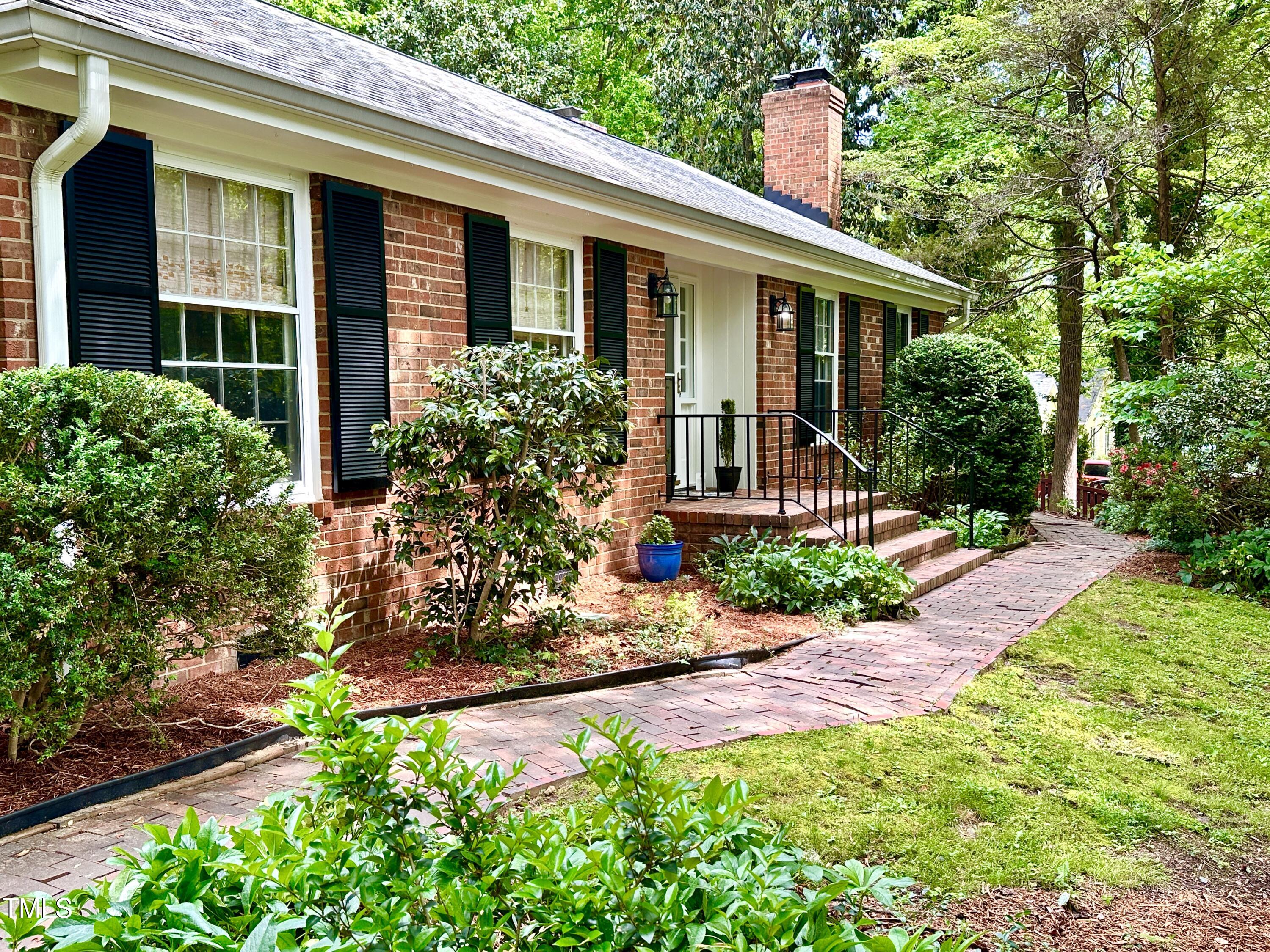 204 N Elliott Road Chapel Hill NC 27514