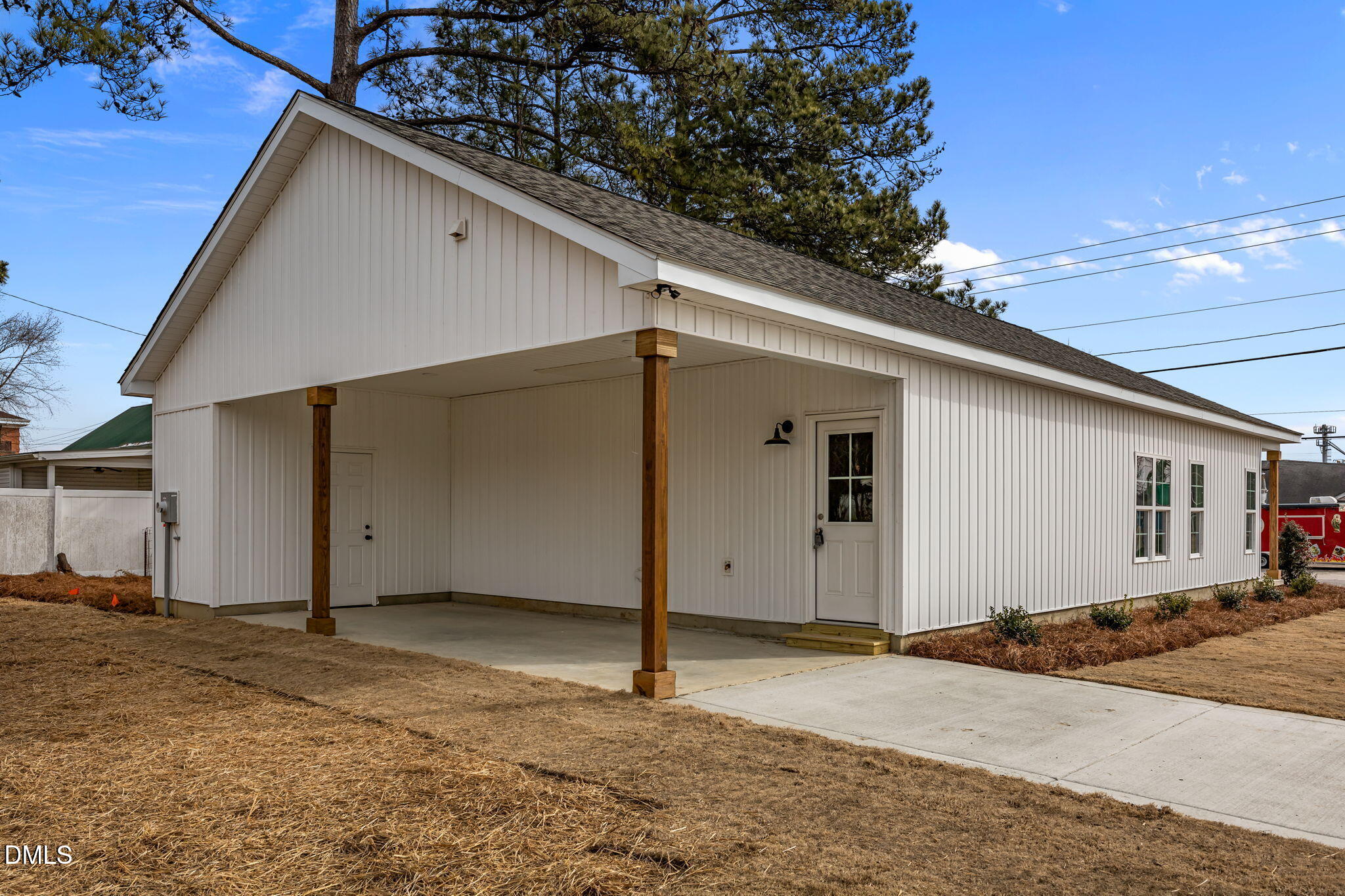 206 S Wall Street Benson NC 27504