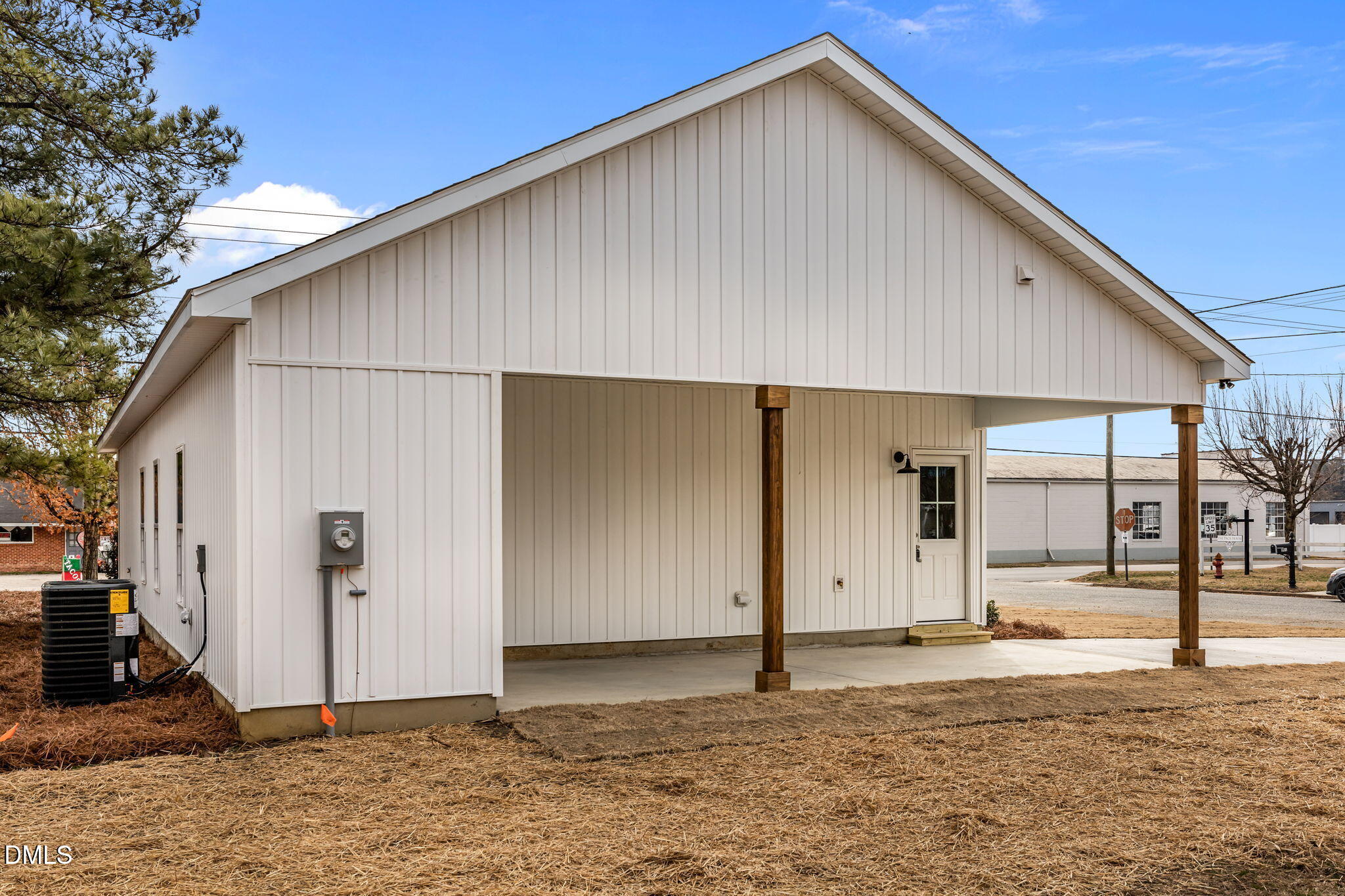 206 S Wall Street Benson NC 27504