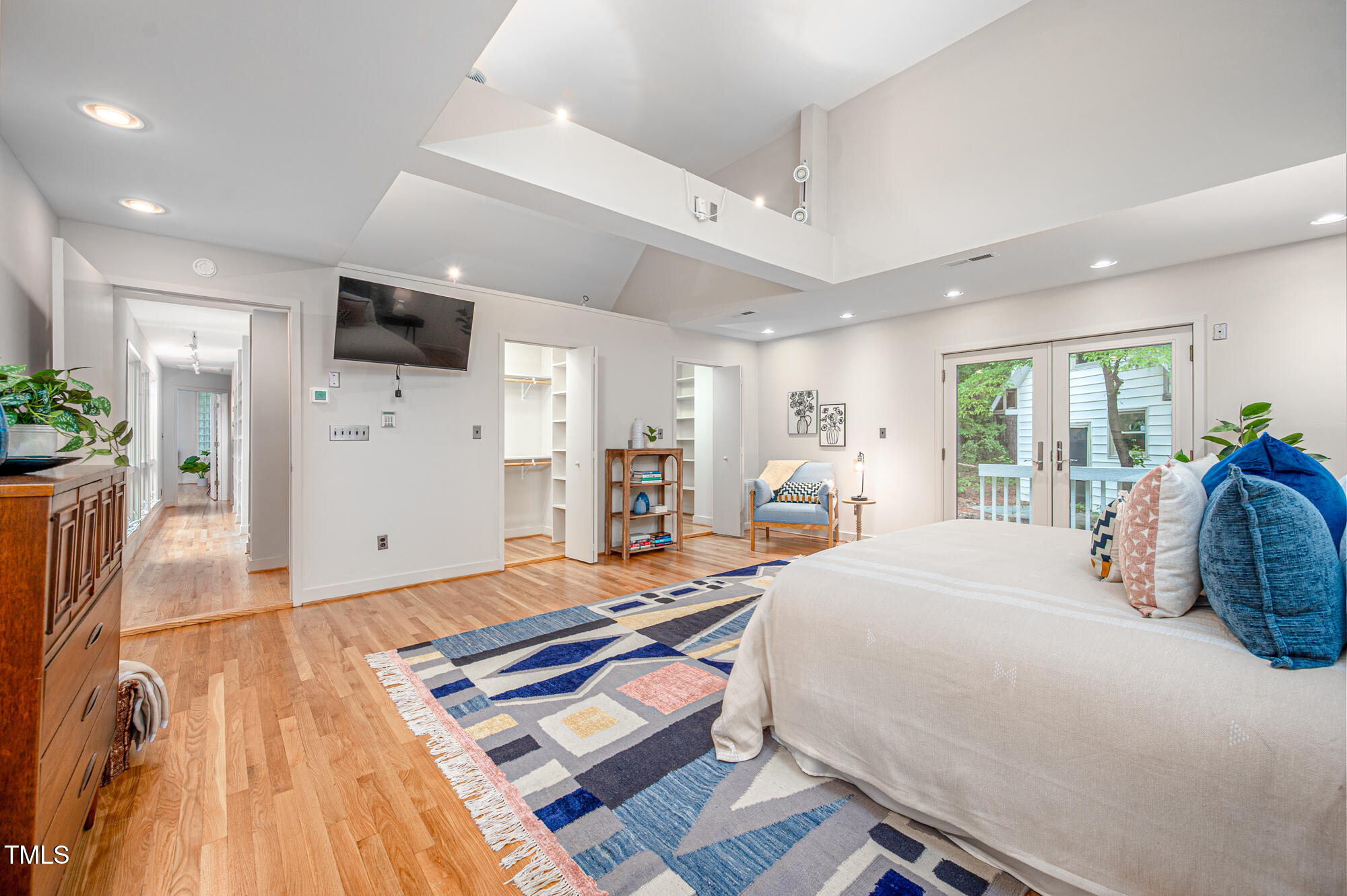 708 October Woods Road Chapel Hill NC 27516