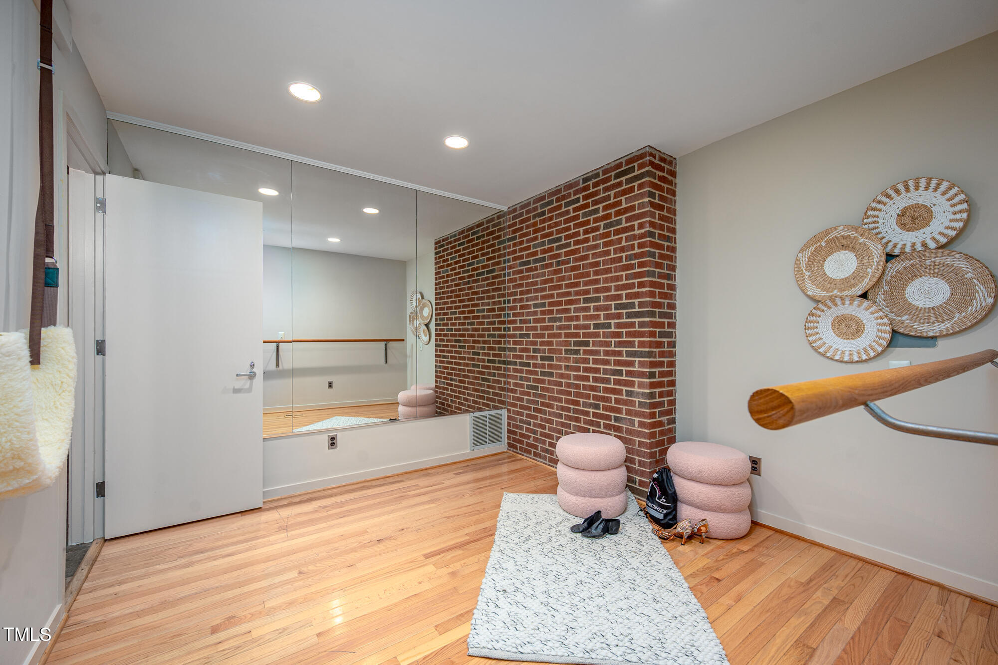 708 October Woods Road Chapel Hill NC 27516