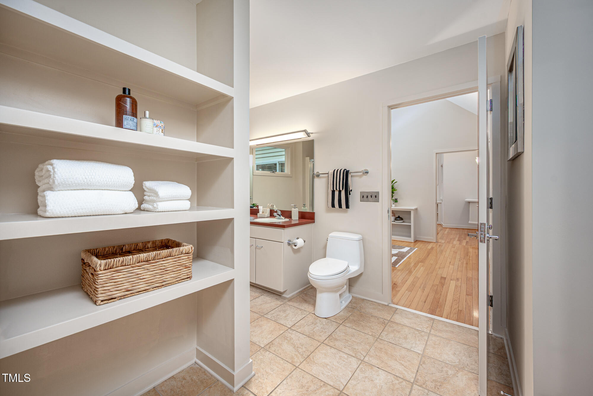 708 October Woods Road Chapel Hill NC 27516