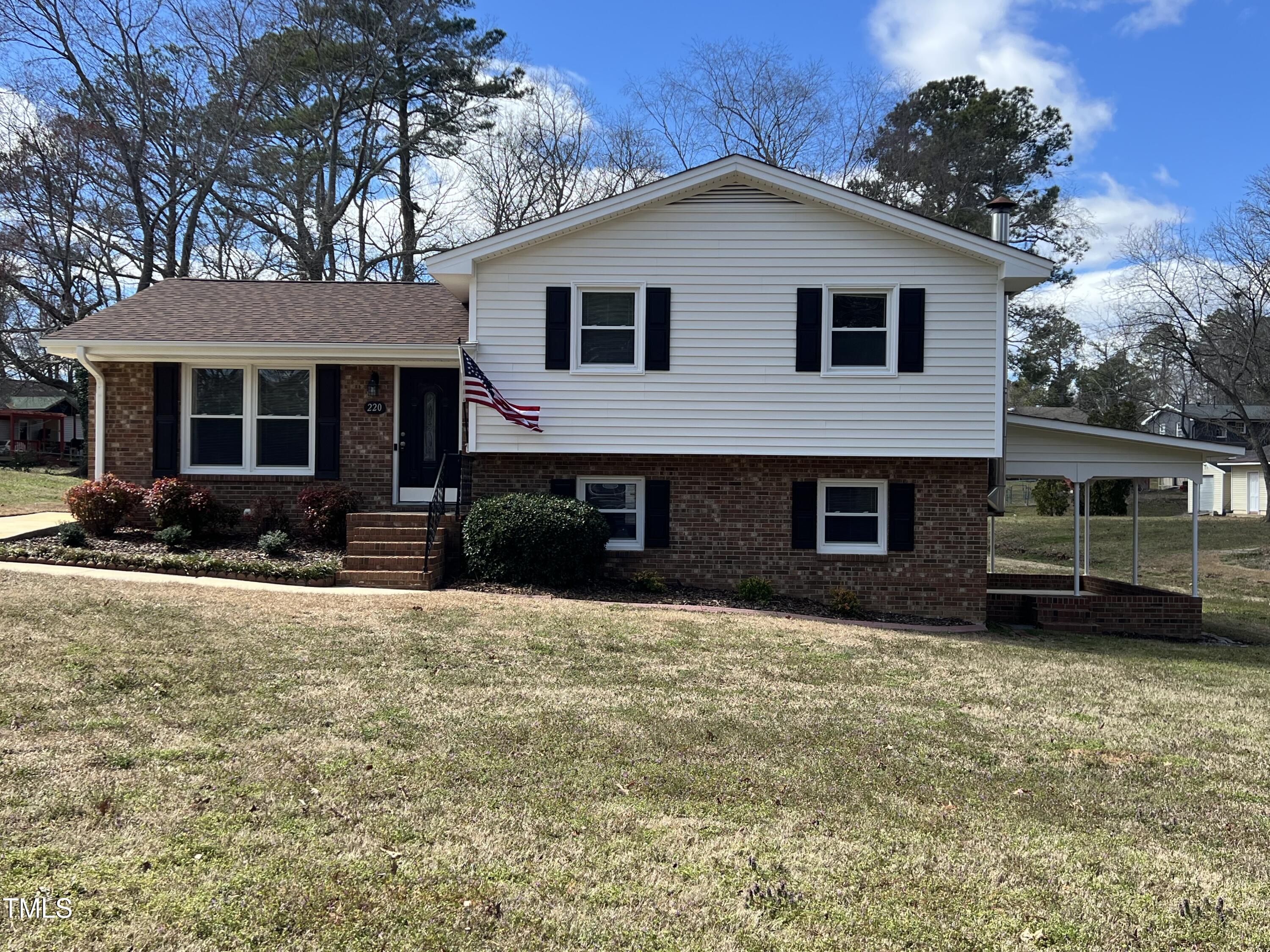 220 Lane Of Sir Gawaine Garner NC 27529