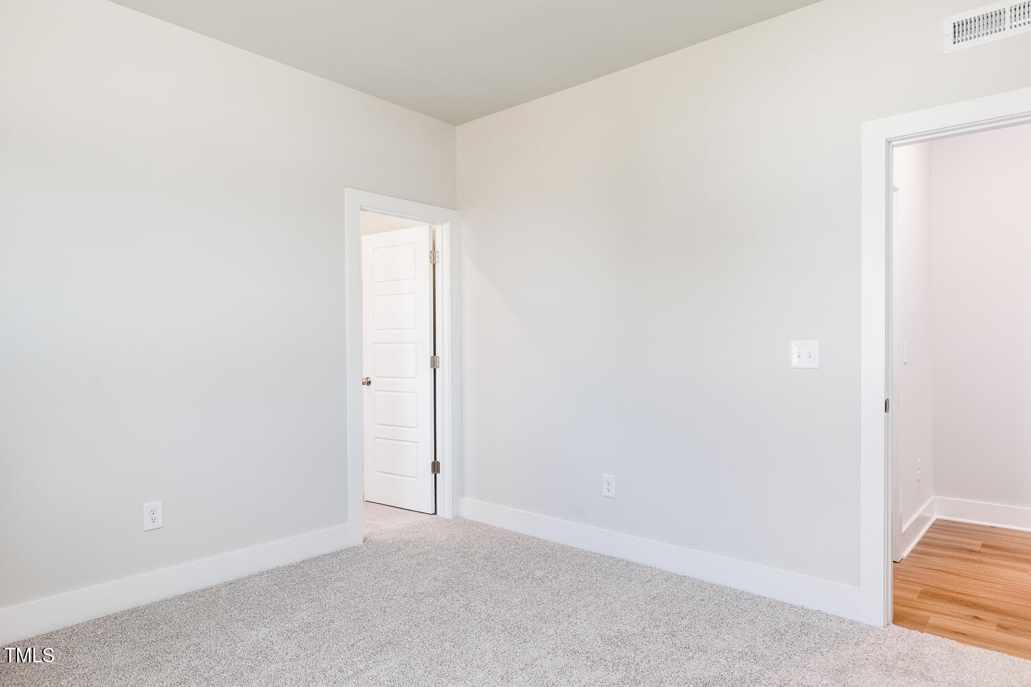 207 Golfview Avenue Benson NC 27504