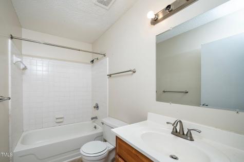 1647 Kildonan Place Cary NC 27511