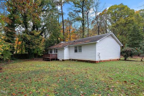 1647 Kildonan Place Cary NC 27511