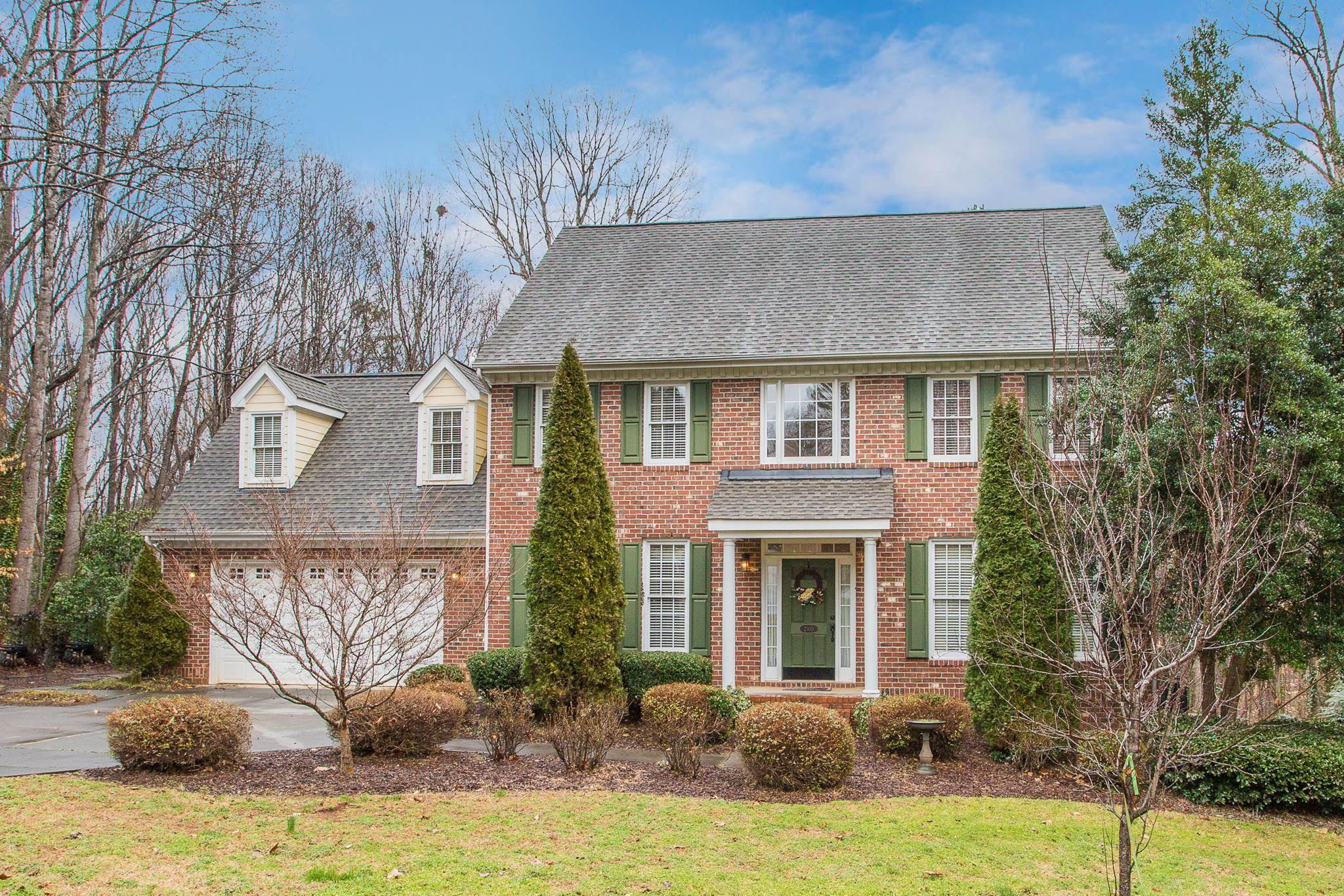 2100 Oakcrest Court Raleigh NC 27612
