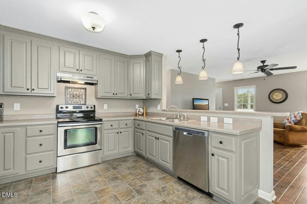 1052 Aquilla Road Benson NC 27504