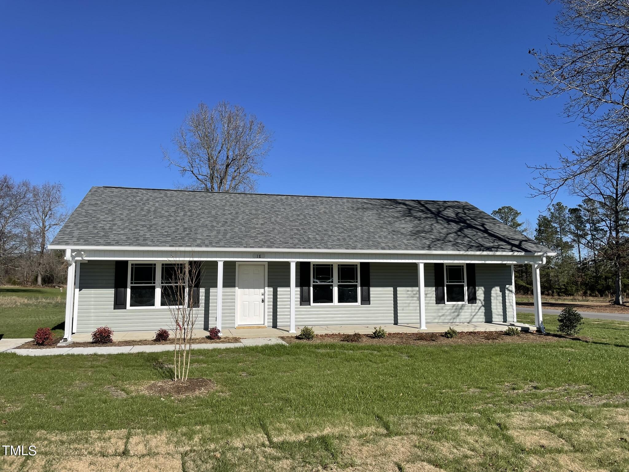 18 Perkins Avenue Selma NC 27576