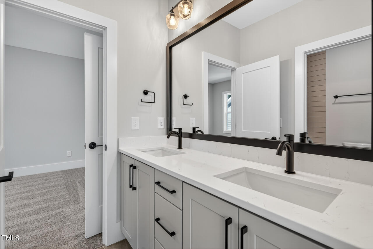 122 Sanderway Drive Chapel Hill NC 27516