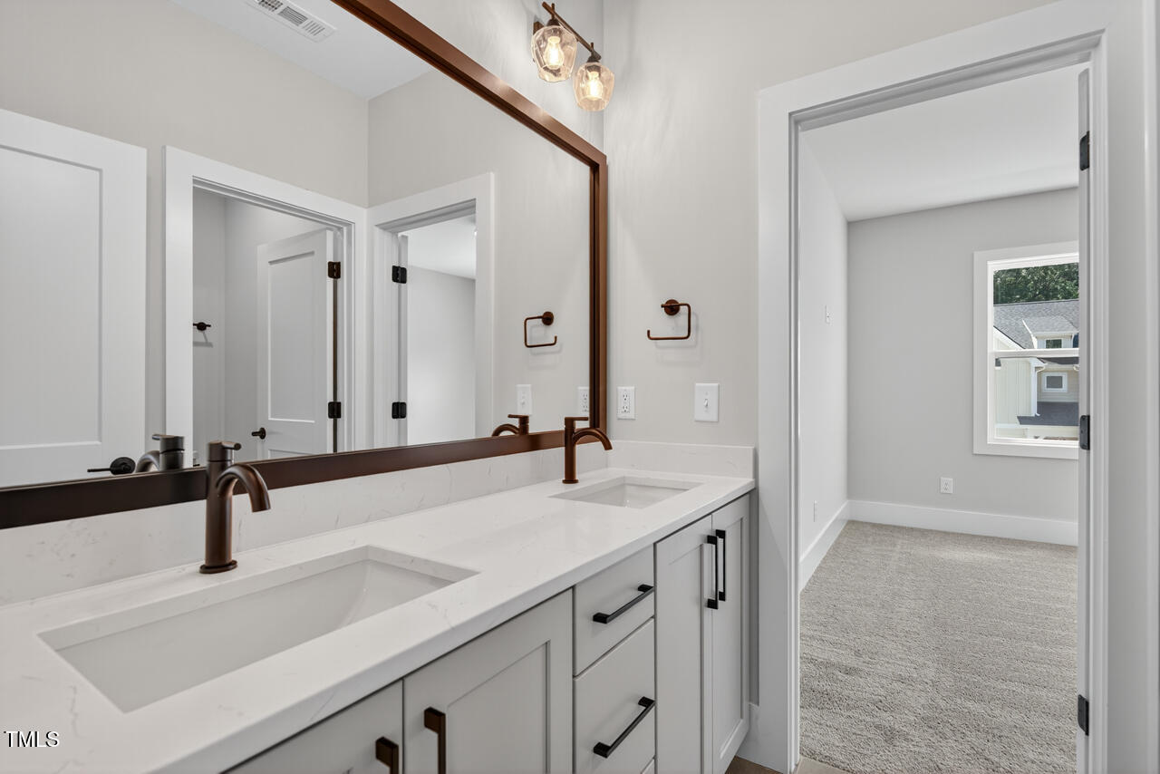 122 Sanderway Drive Chapel Hill NC 27516