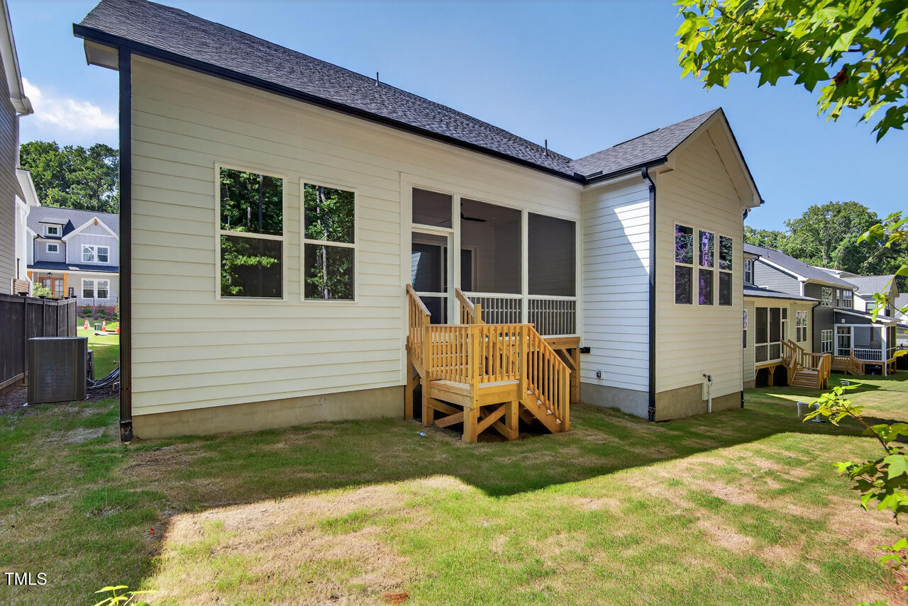 122 Sanderway Drive Chapel Hill NC 27516