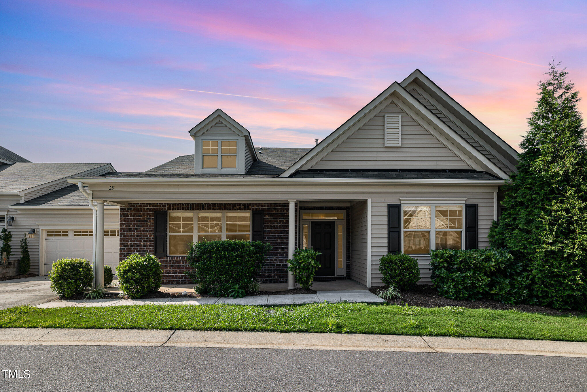 25 W Catalina Court Clayton NC 27527