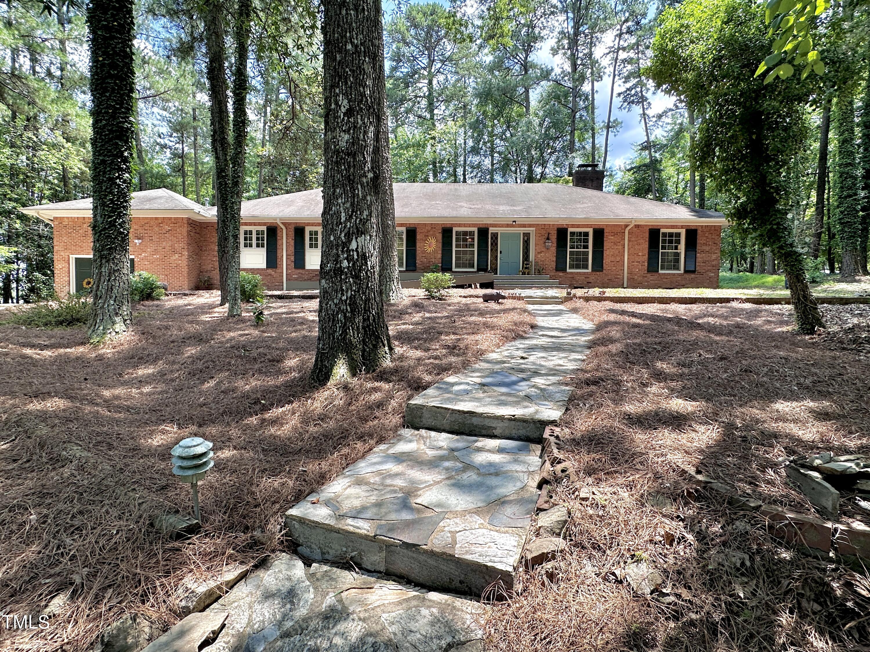 207 Wood Circle Chapel Hill NC 27514
