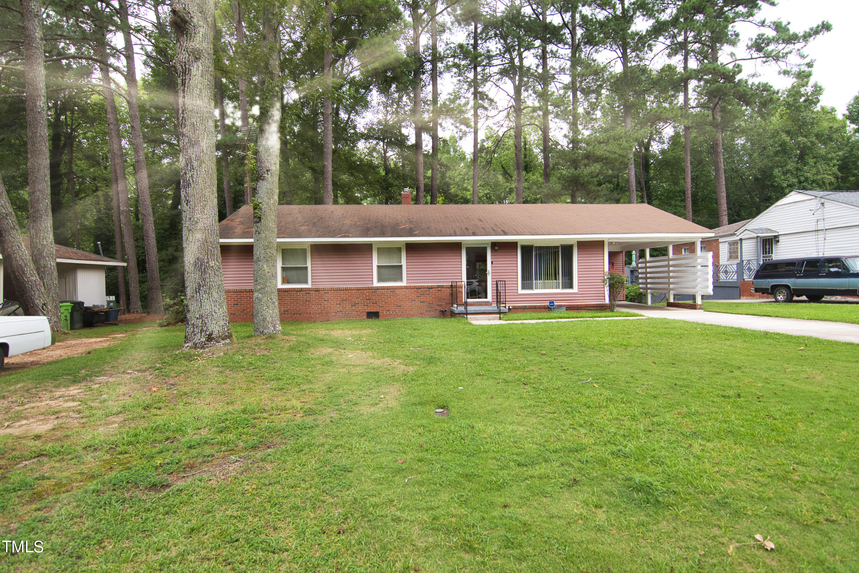 446 Glenbrook Drive Raleigh NC 27610