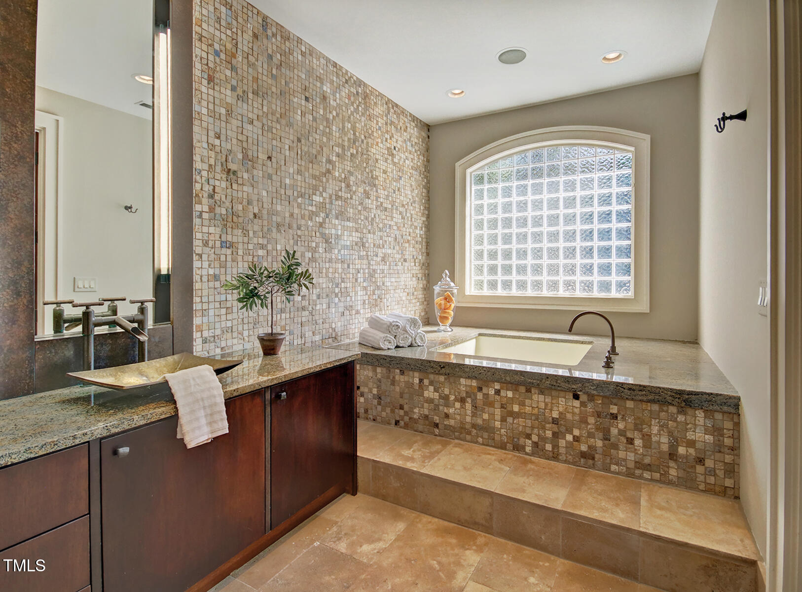 805 Greenwood Road Chapel Hill NC 27514