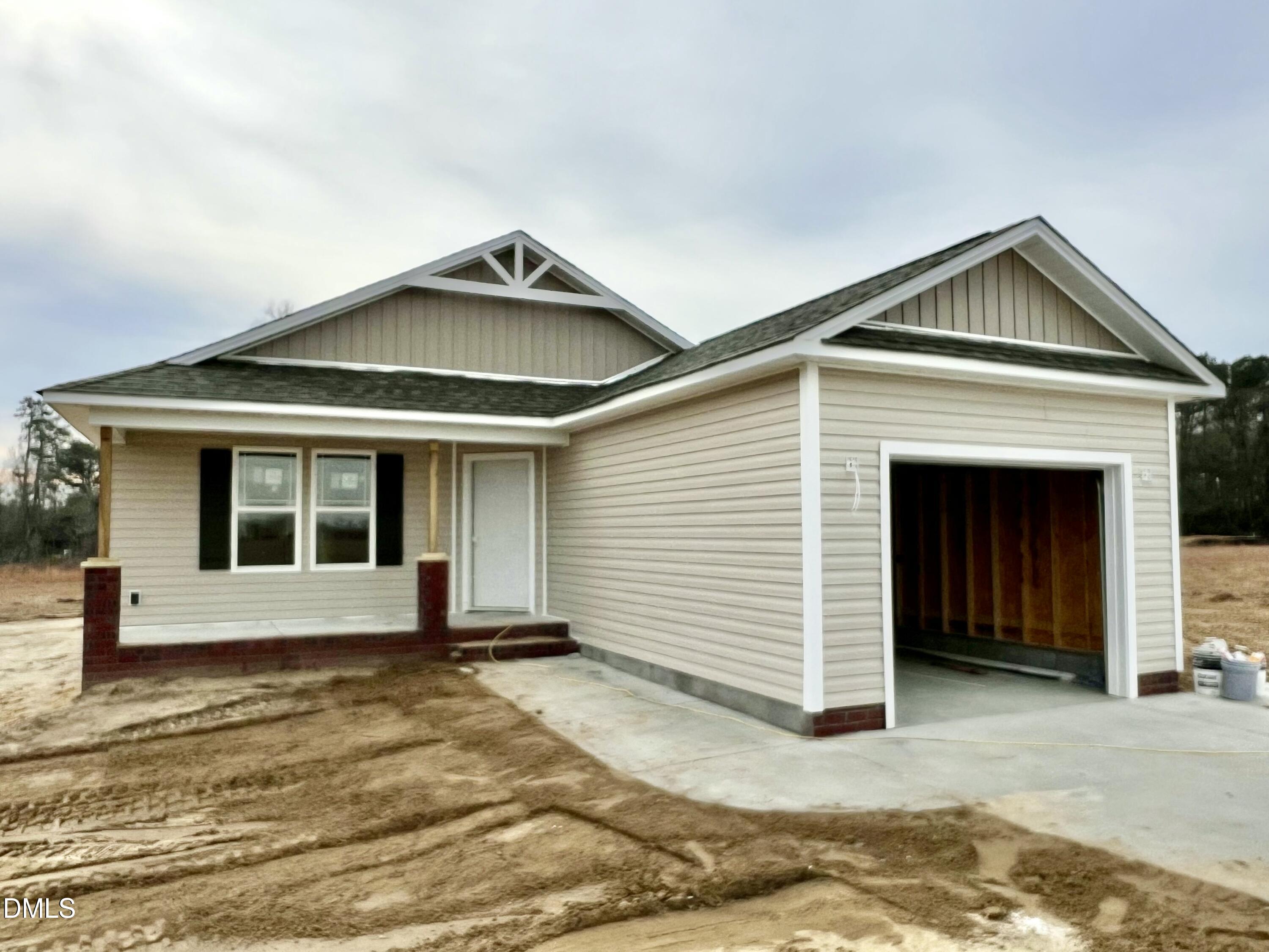 52 Grace Pond Avenue Benson NC 27504