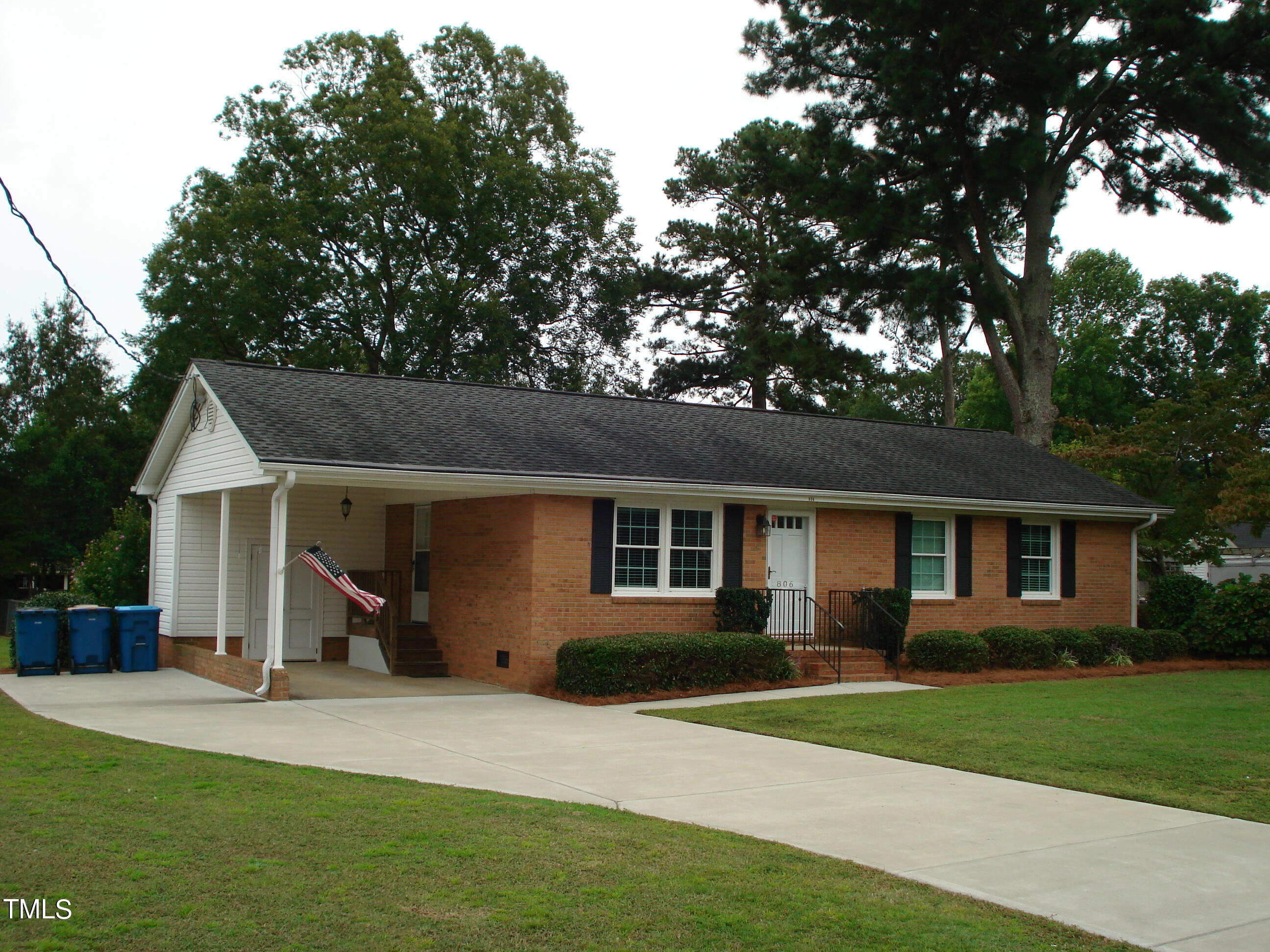 806 Oakwood Avenue Dunn NC 28334