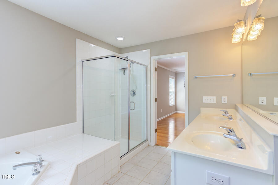 306 New Parkside Drive Chapel Hill NC 27516