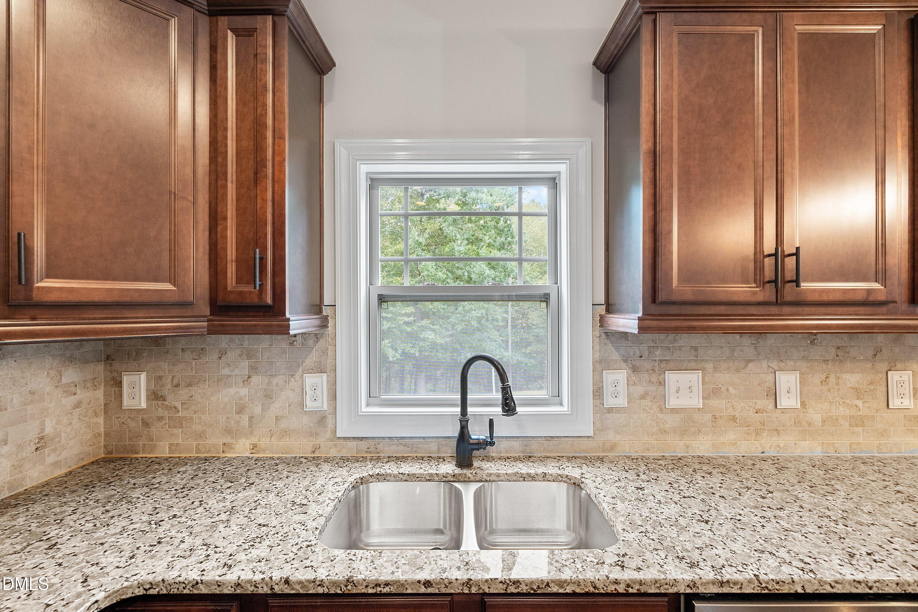 176 Northcliff Court Clayton NC 27527