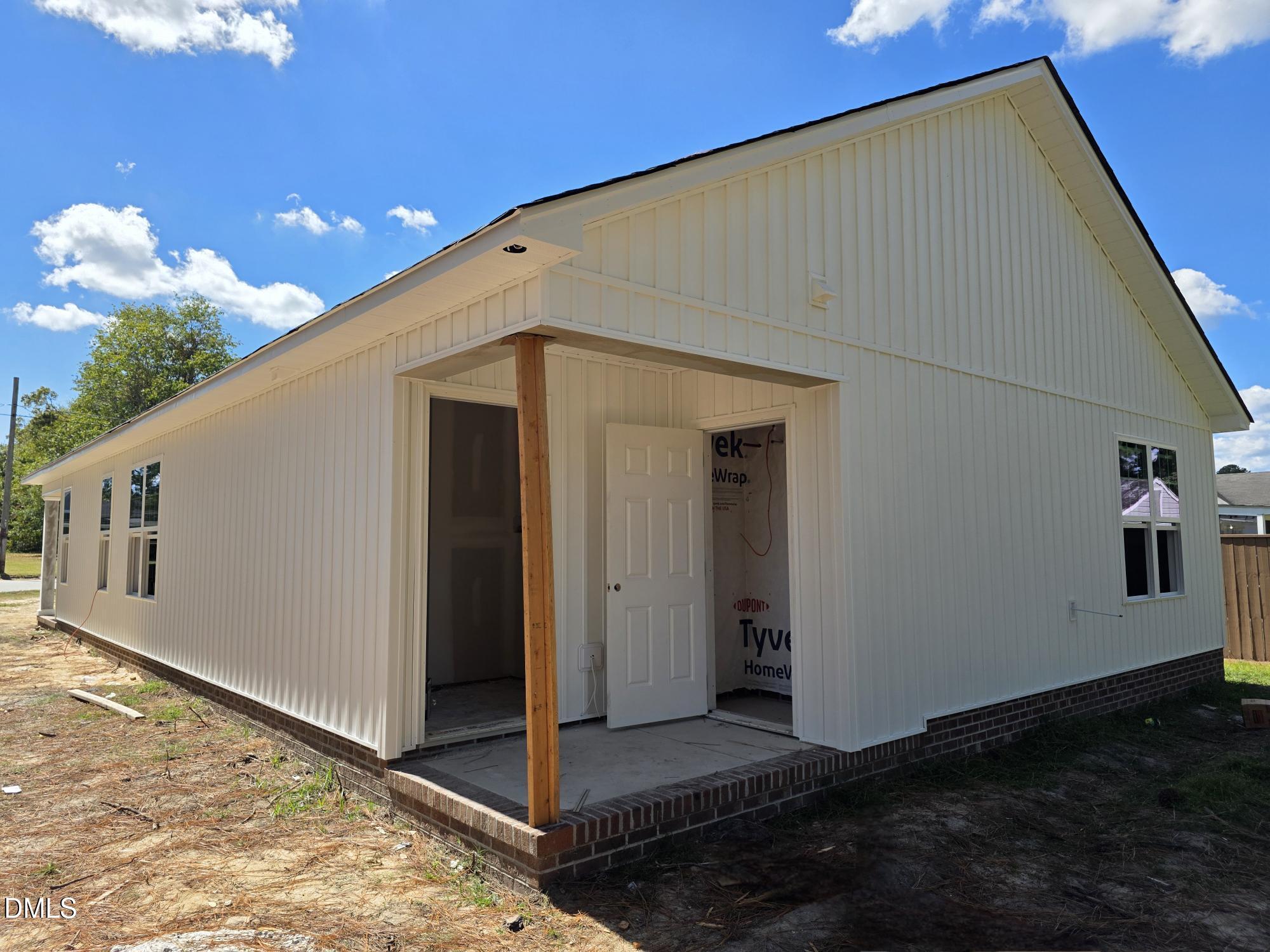 307 E Holmes Street Benson NC 27504