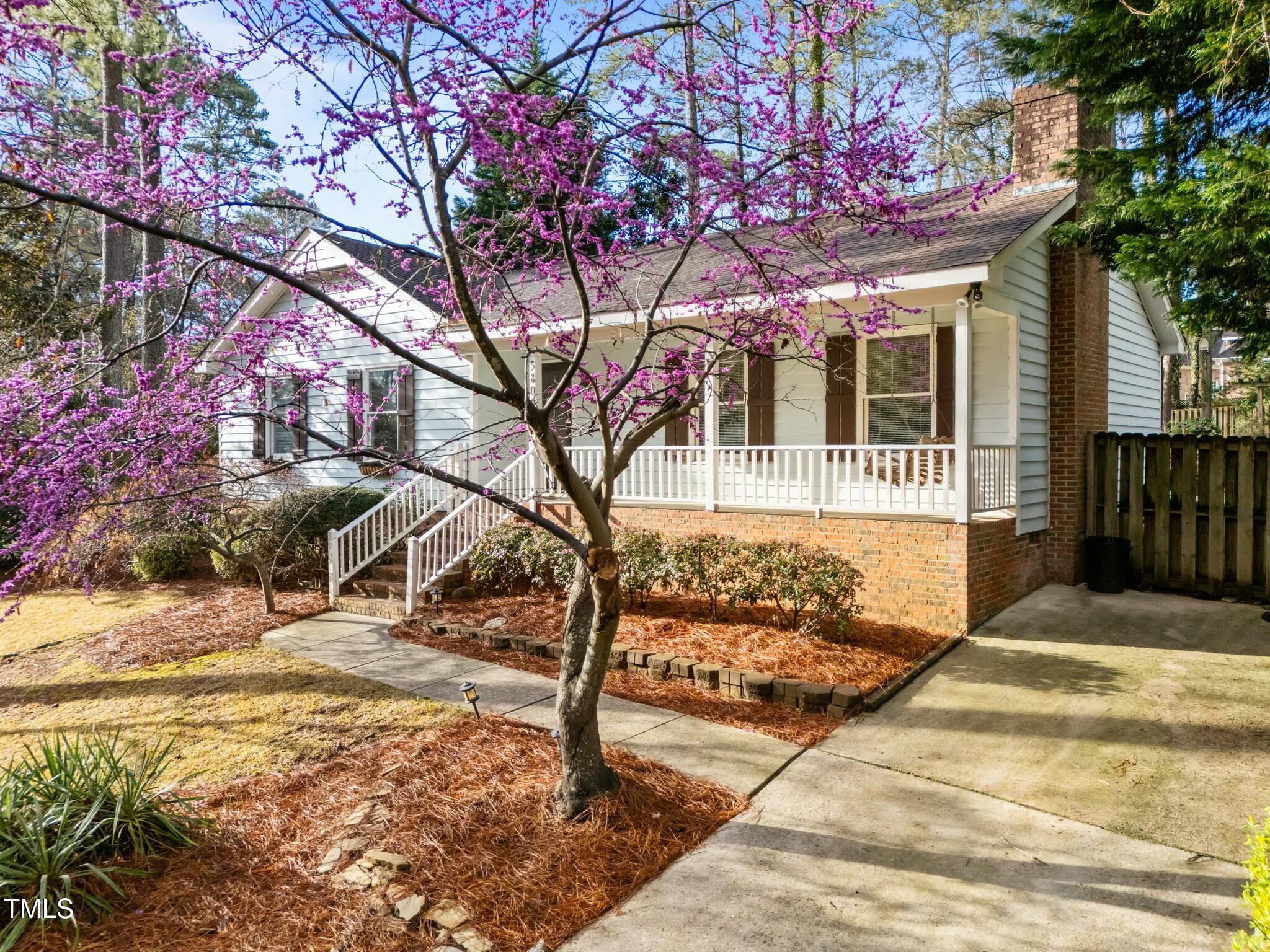 5809 Heatherbrook Circle Raleigh NC 27612
