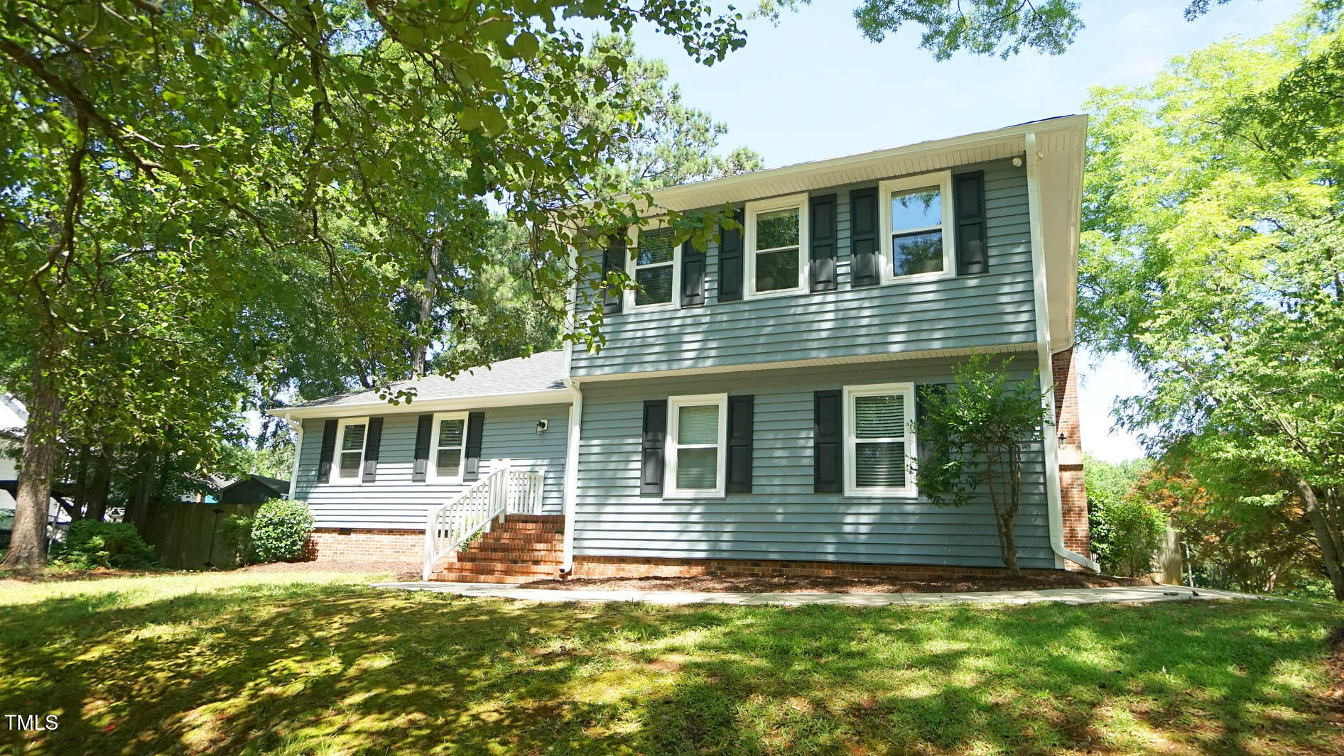8201 Blue Heron Way Raleigh NC 27615