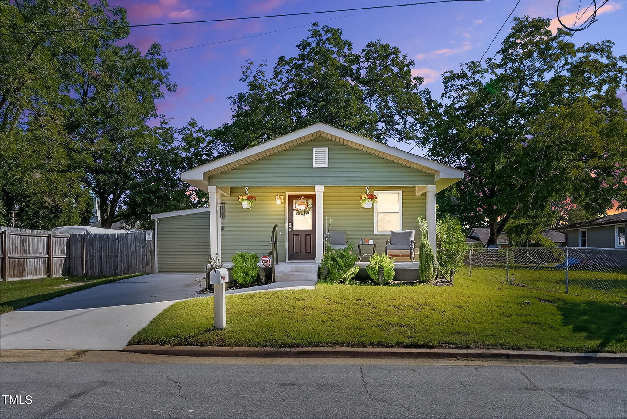 706 W Preston Street Selma NC 27576