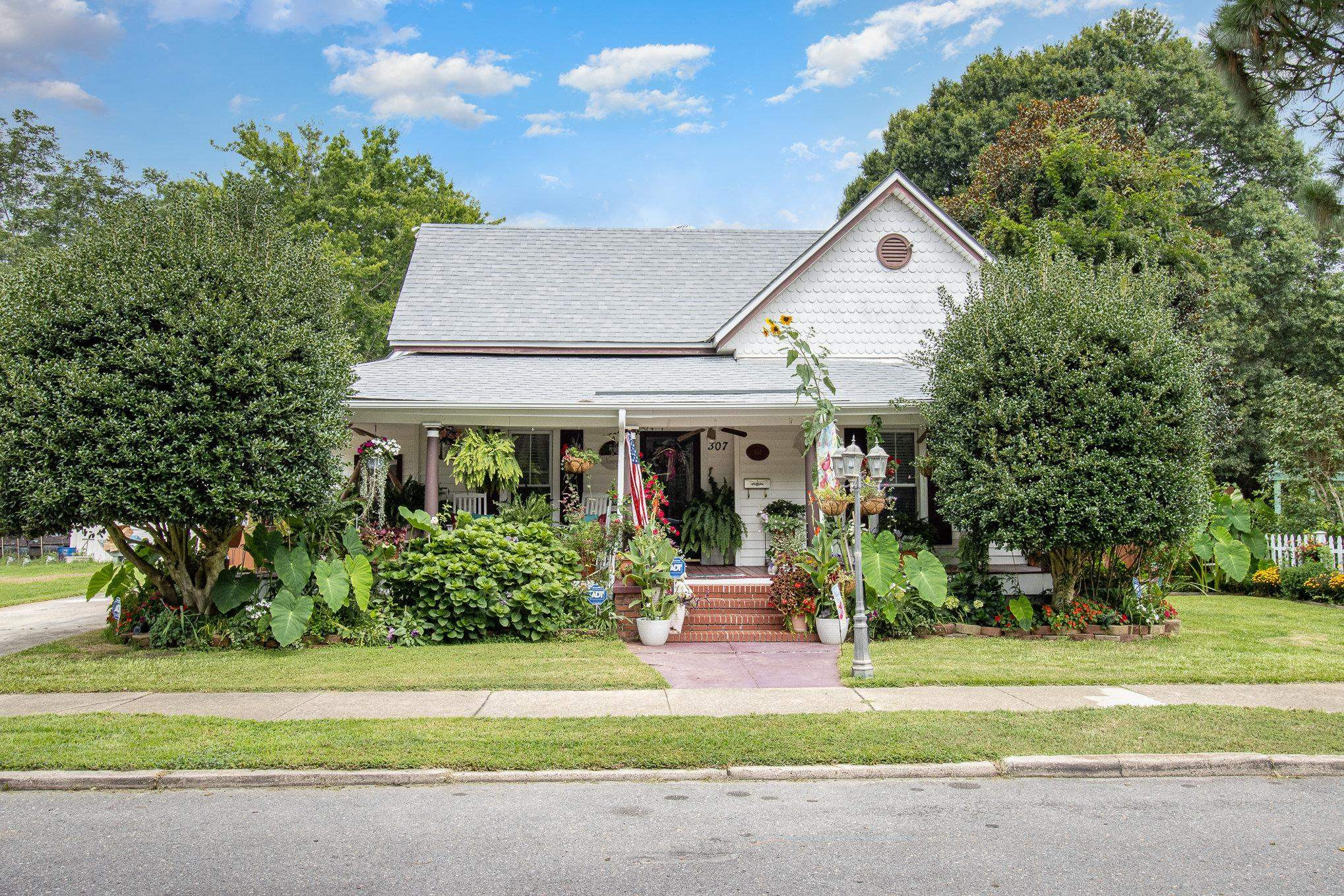 307 N Massey Street Selma NC 27576