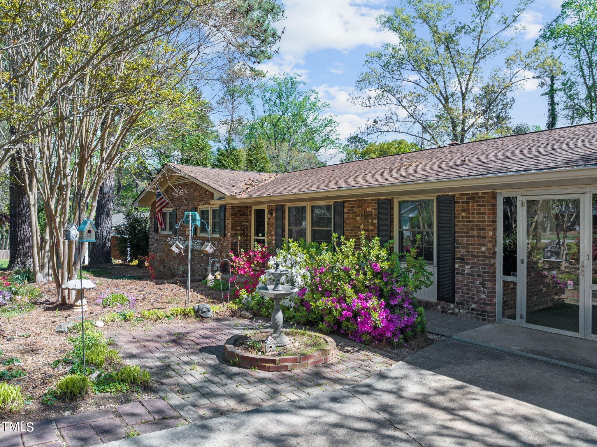 1712 Pinedale Drive Raleigh NC 27603