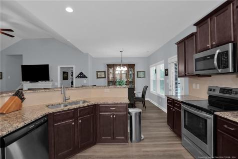 5733 Pondhaven Drive Fayetteville NC 28314