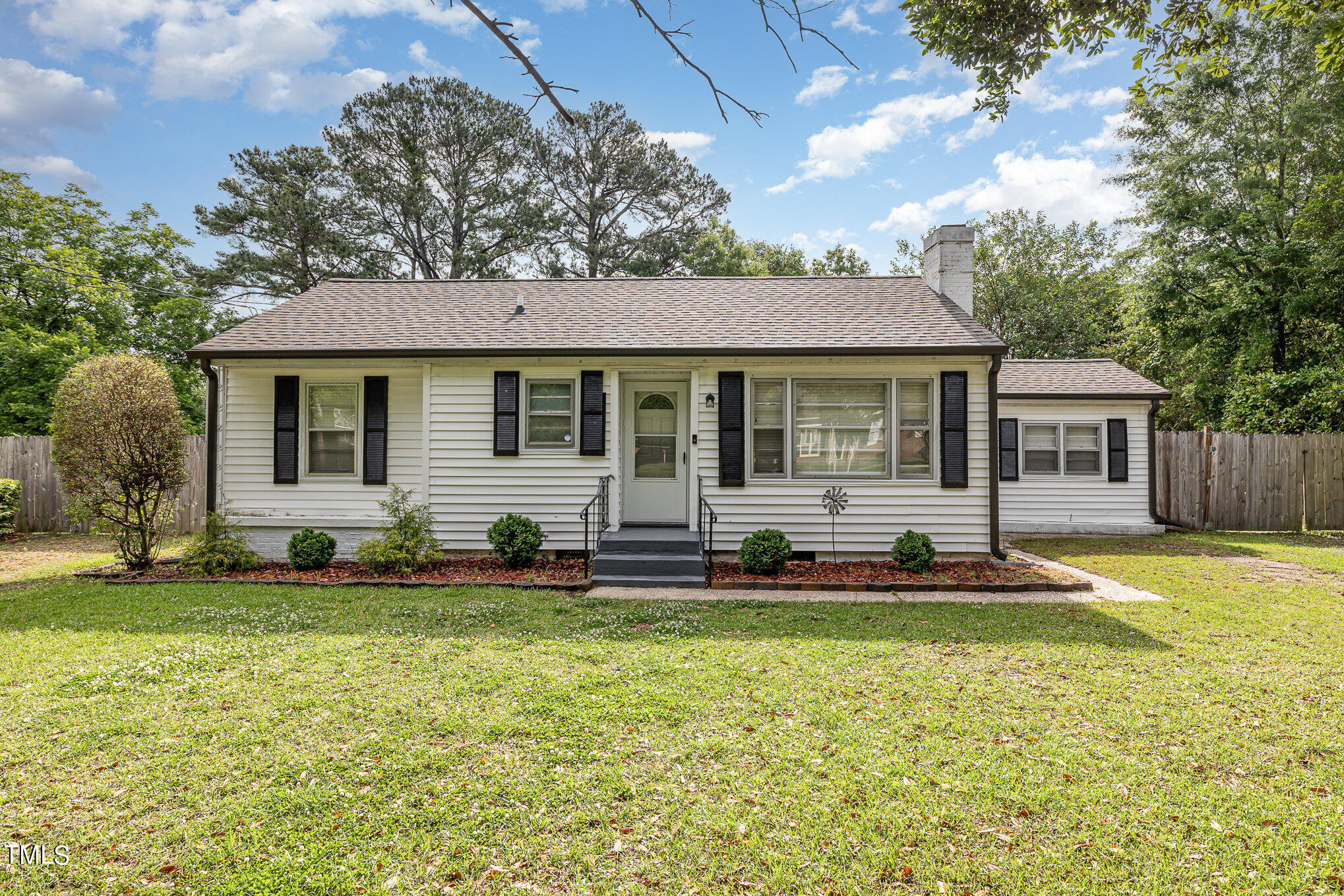 210 Oliver Street Selma NC 27576