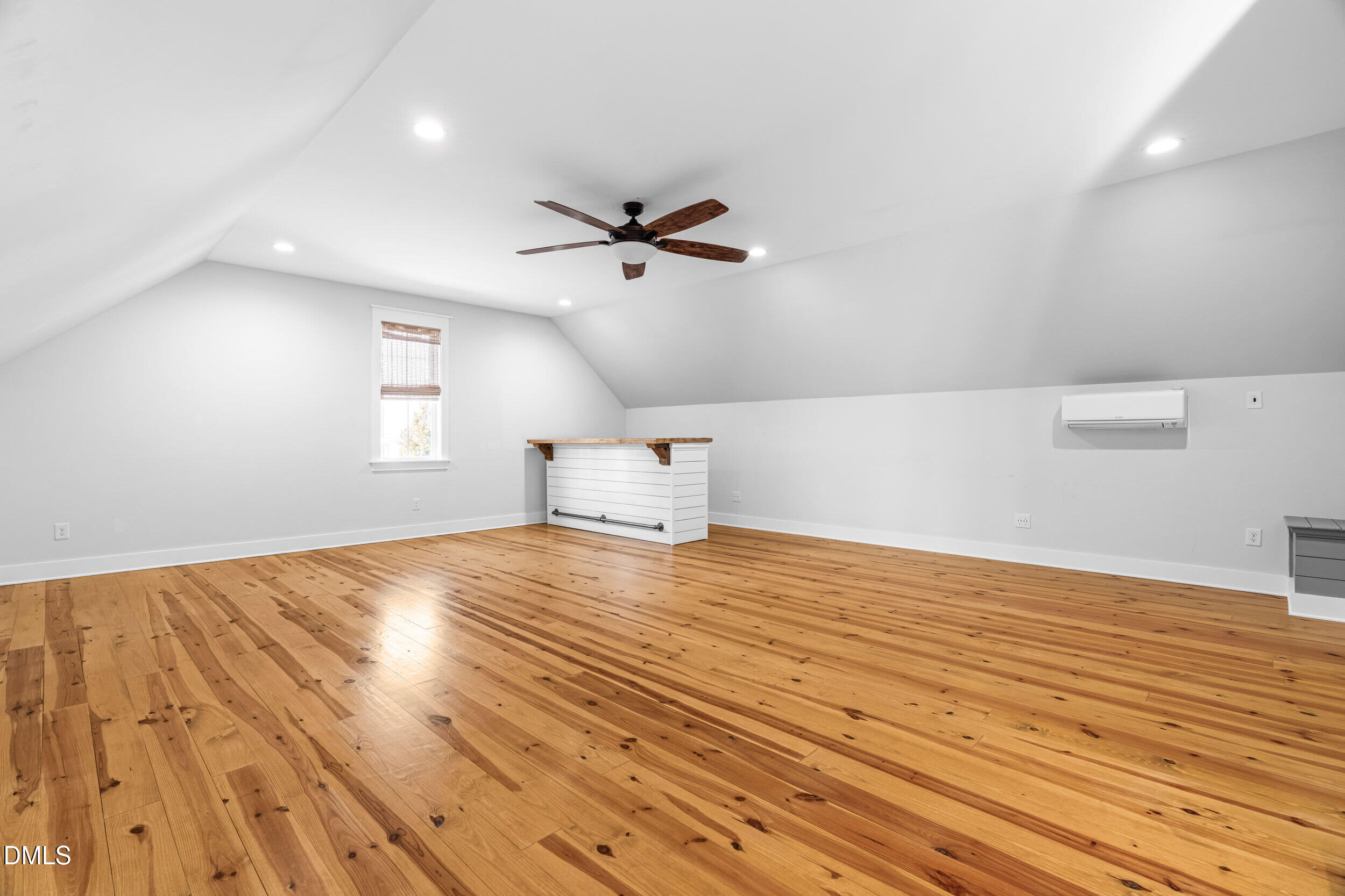 65 Oglethorpe Avenue Clayton NC 27527