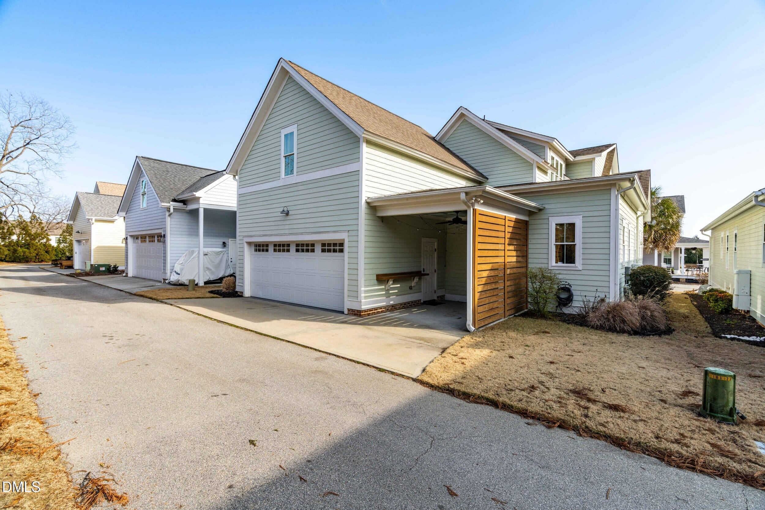 65 Oglethorpe Avenue Clayton NC 27527