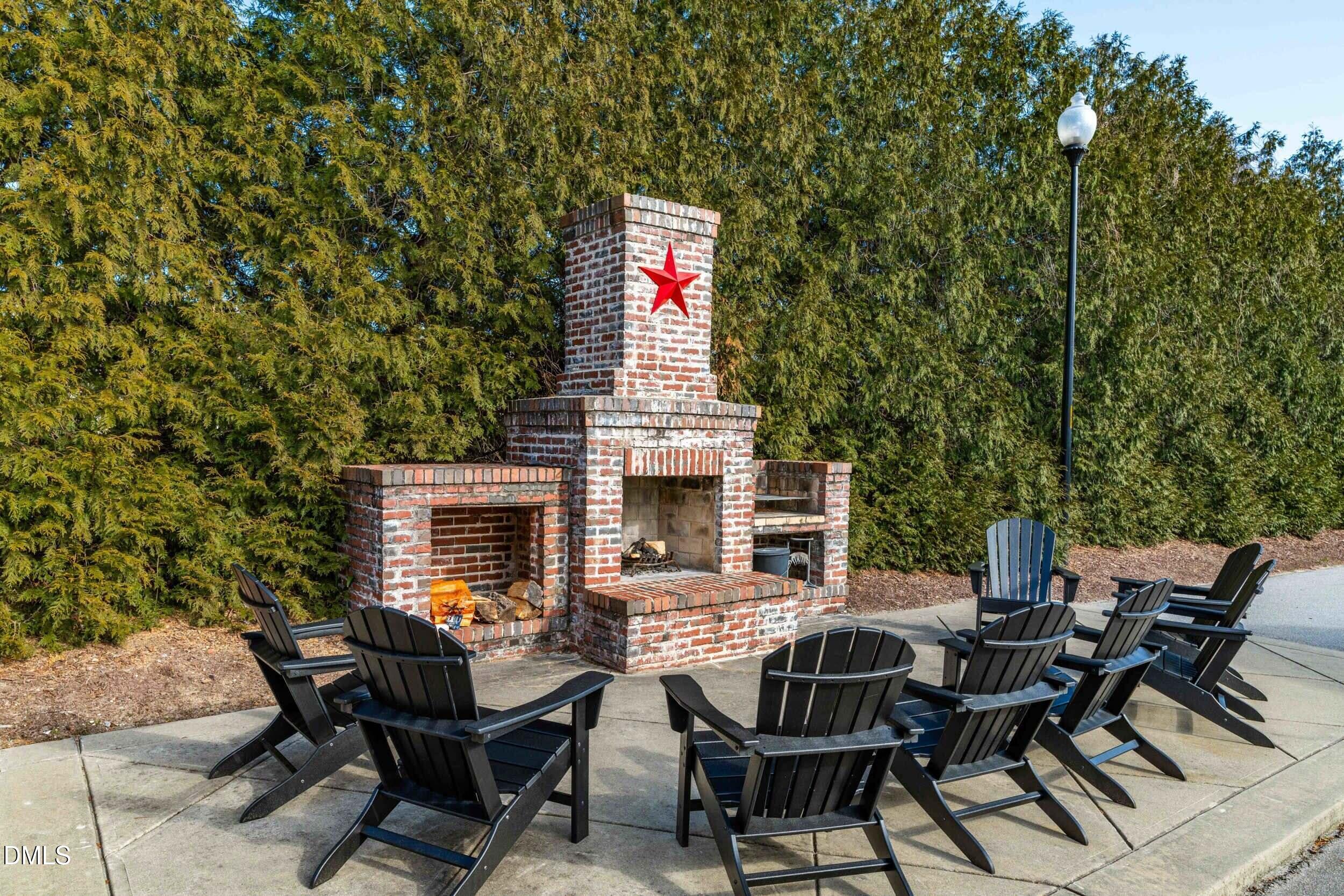 65 Oglethorpe Avenue Clayton NC 27527