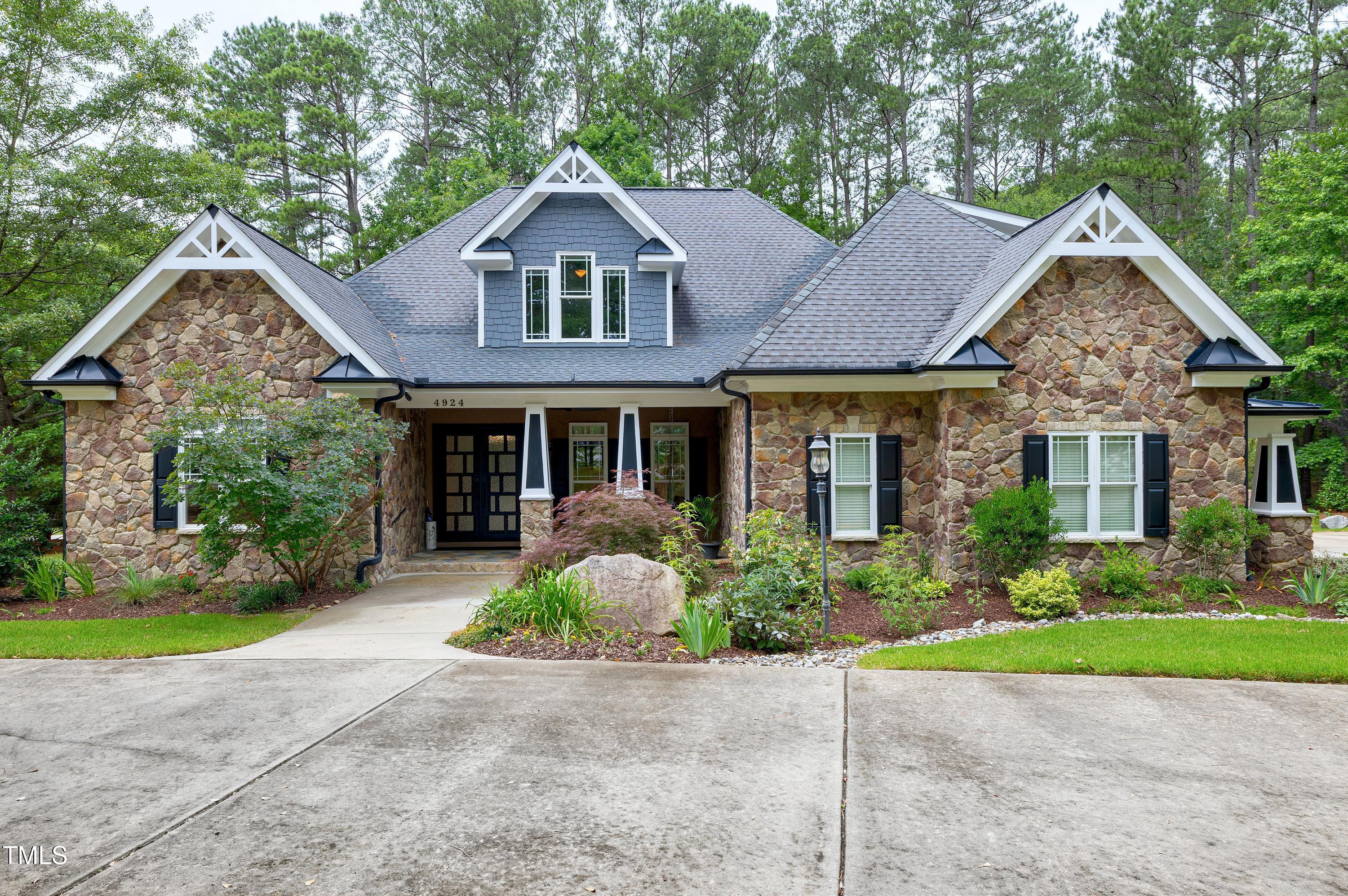 4924 Stoneyoak Lane Raleigh NC 27610