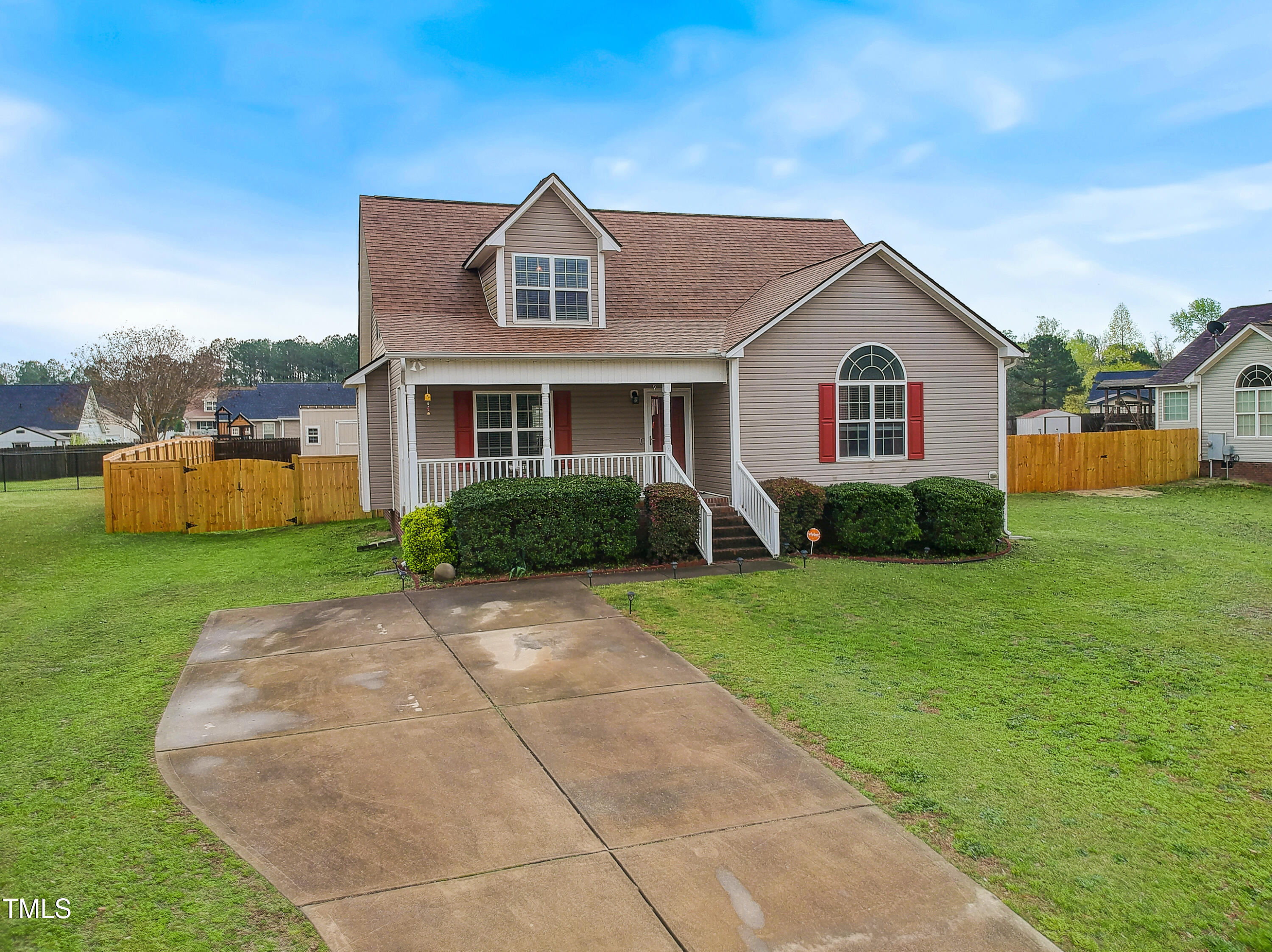 125 Sword Loop Broadway NC 27505