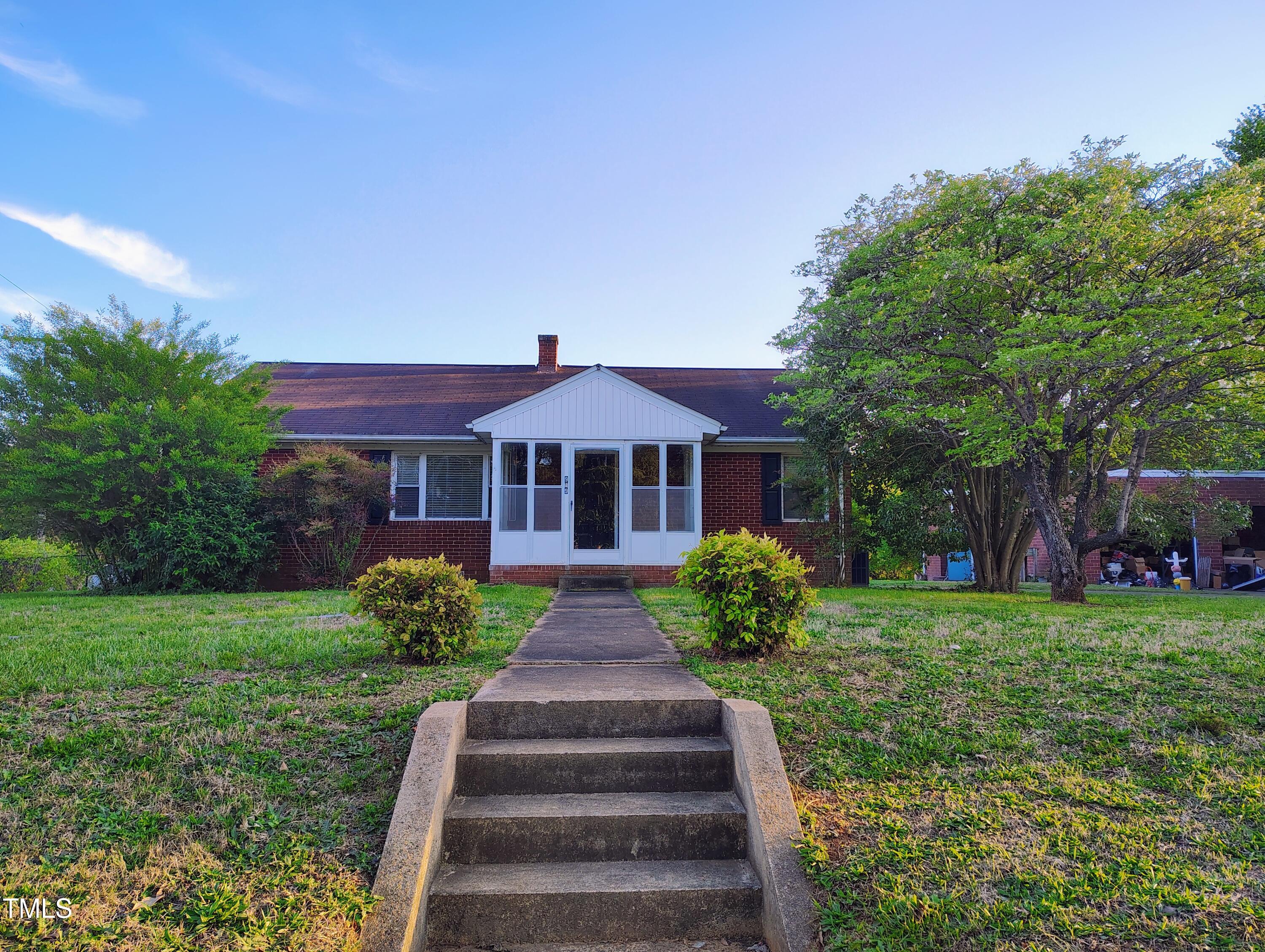 919 E Main Street Haw River NC 27258