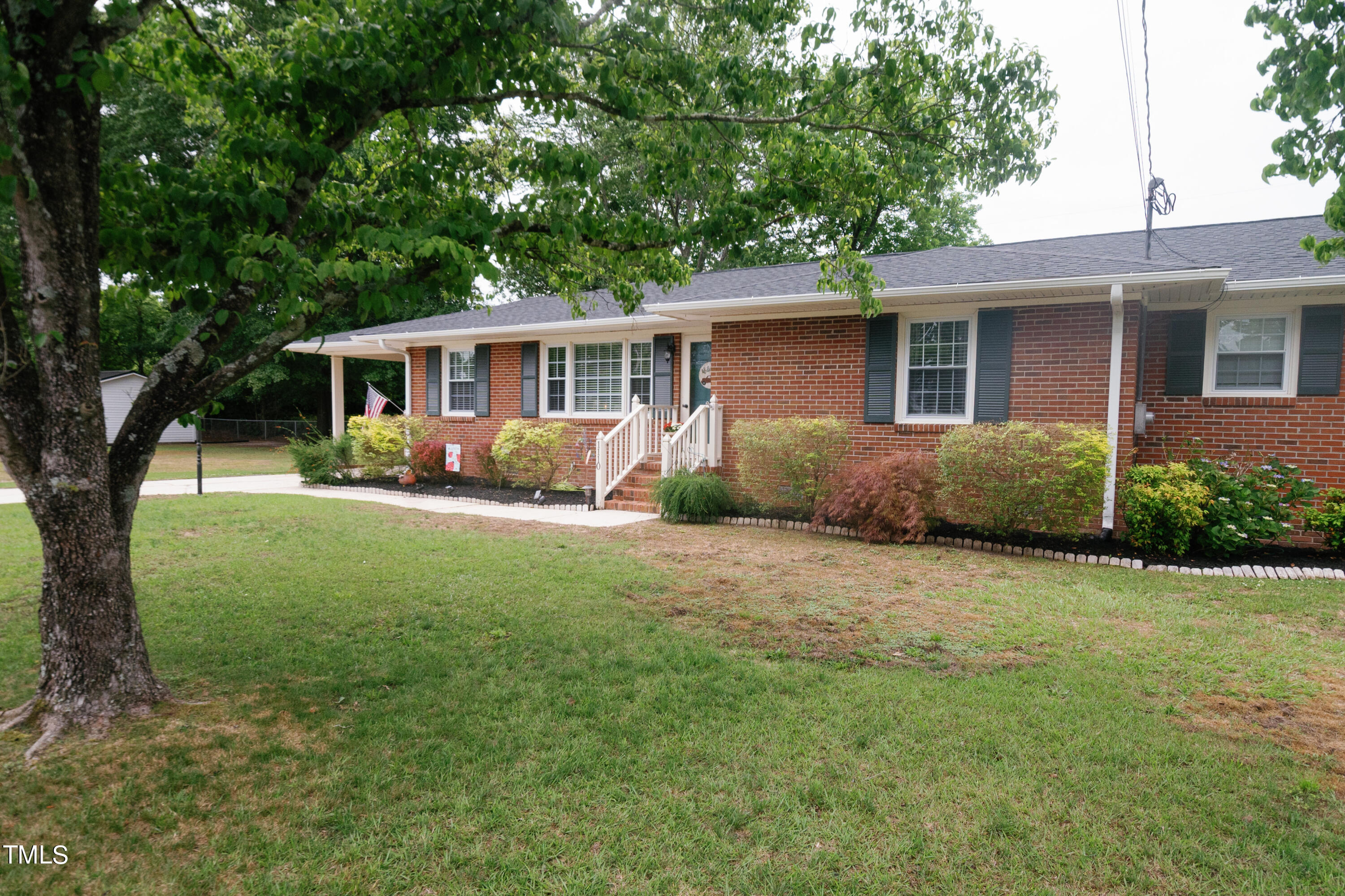 1110 N Park Avenue Dunn NC 28334